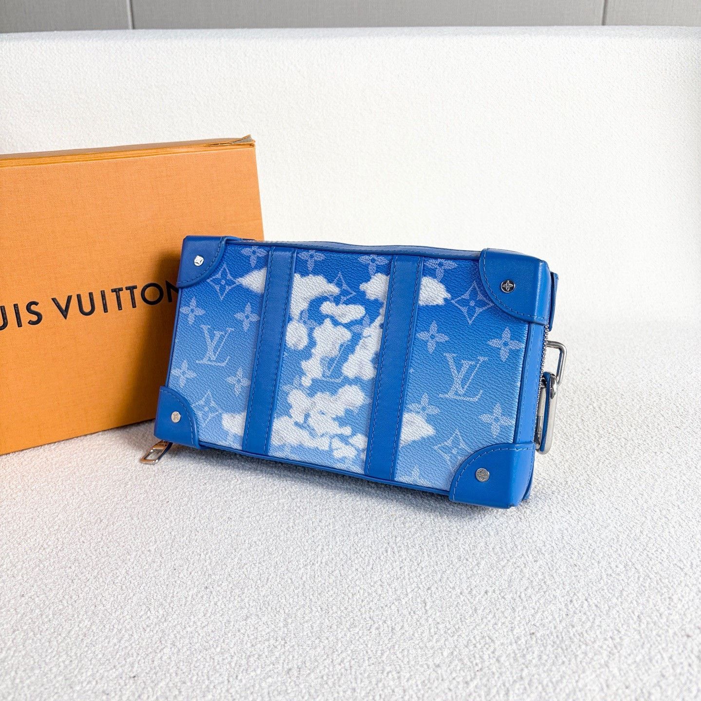 Louis Vuitton Pre-loved Bag Very good condition Size ONE SIZE - 5 Thumbnail