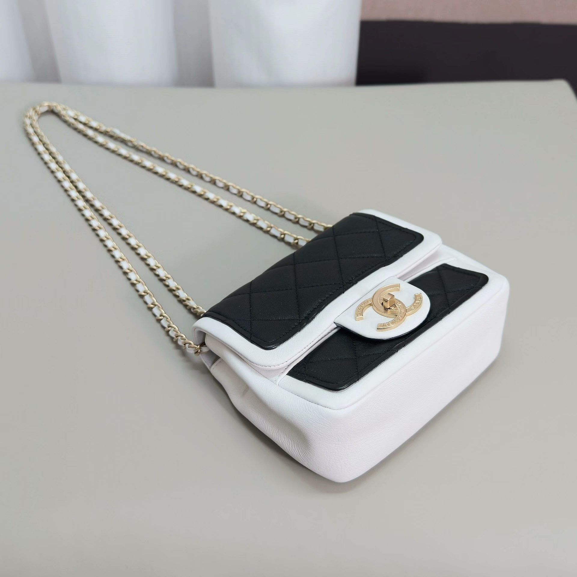 Chanel Pre-loved Bag Very good condition Size ONE SIZE - 3 Thumbnail