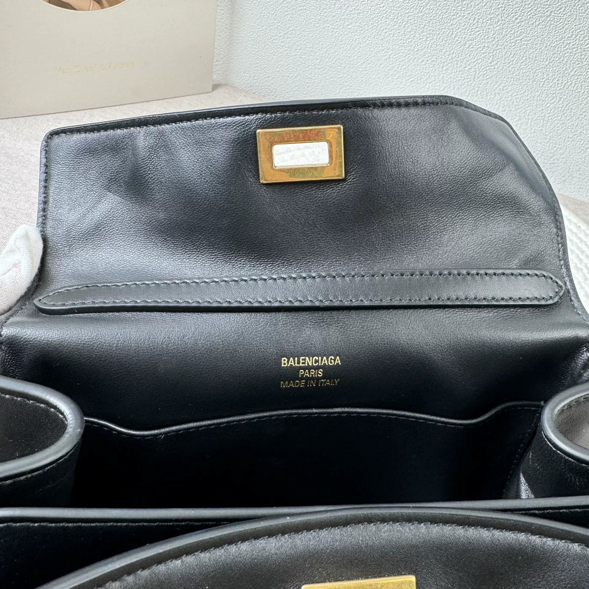 Balenciaga Pre-loved Bag Very good condition Size ONE SIZE - 5 Thumbnail