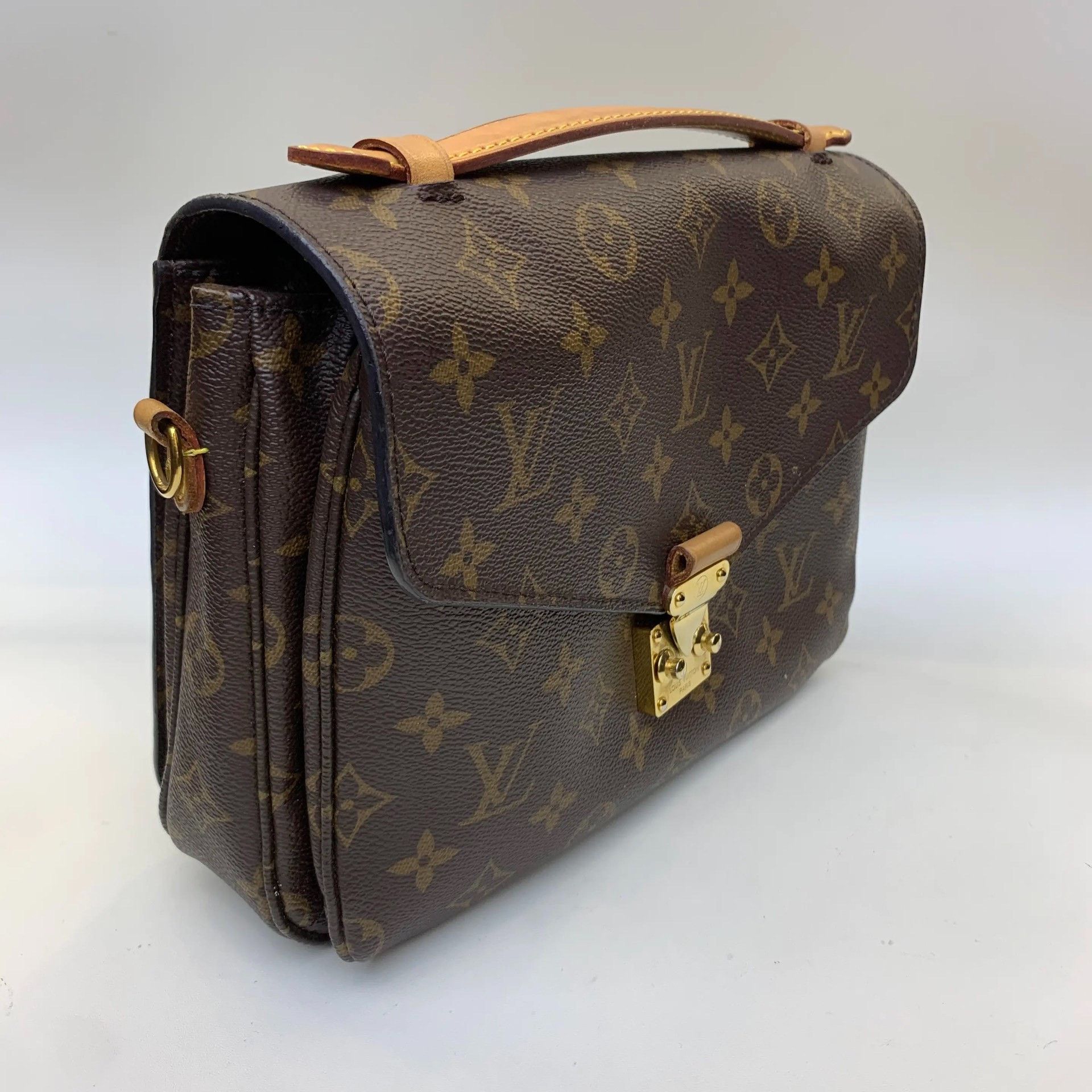 Louis Vuitton Pre-loved Bag Very good condition Size ONE SIZE - 2 Thumbnail