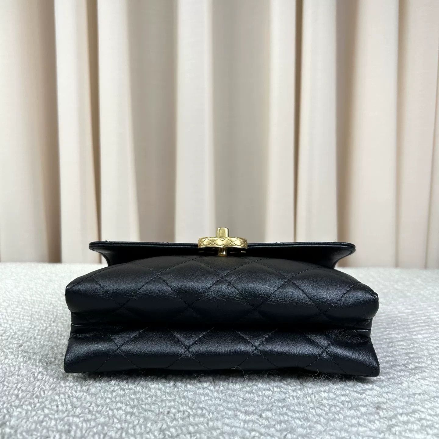 Chanel Pre-loved Bag Very good condition Size ONE SIZE - 3 Thumbnail