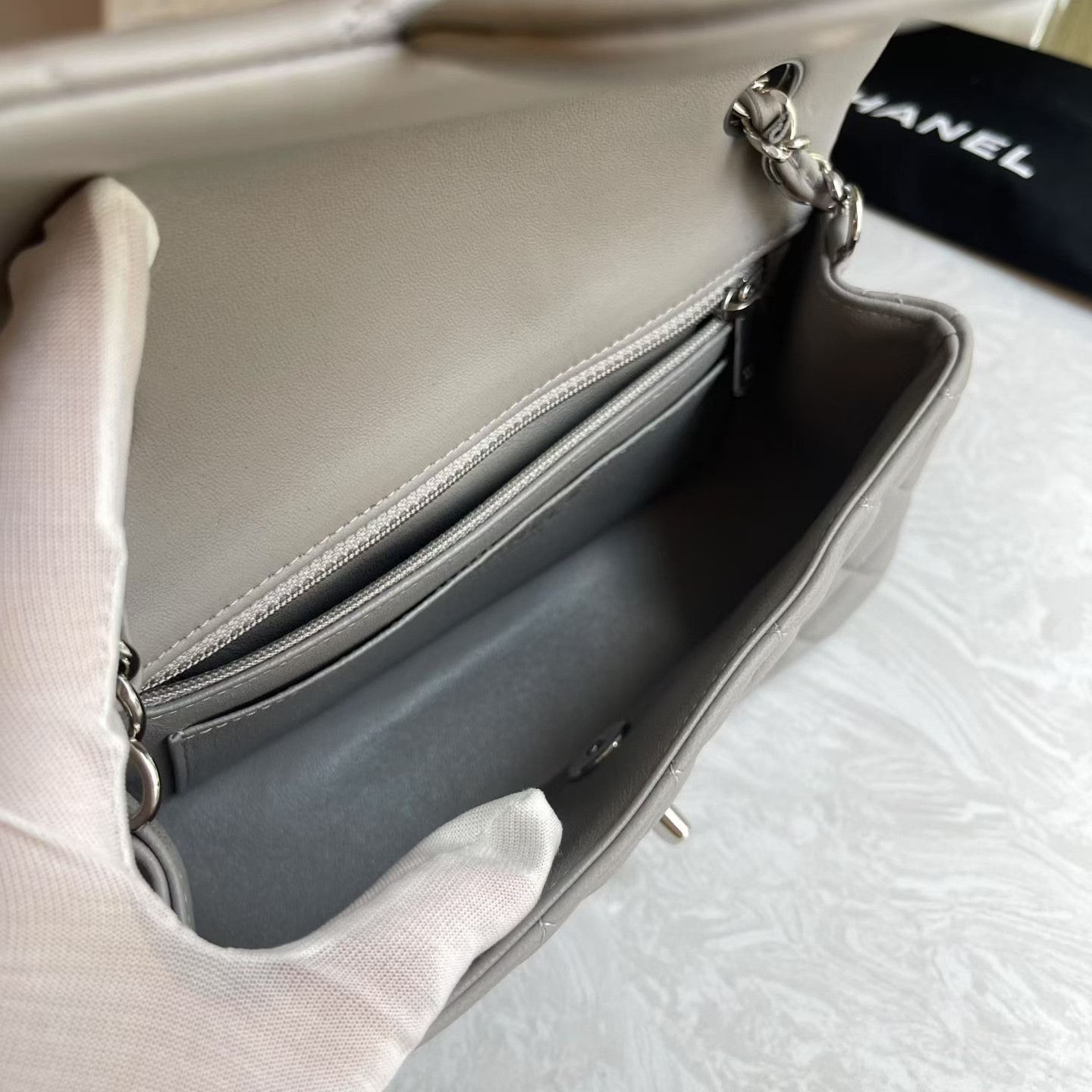 Chanel Pre-loved Bag Very good condition Size ONE SIZE - 8 Thumbnail