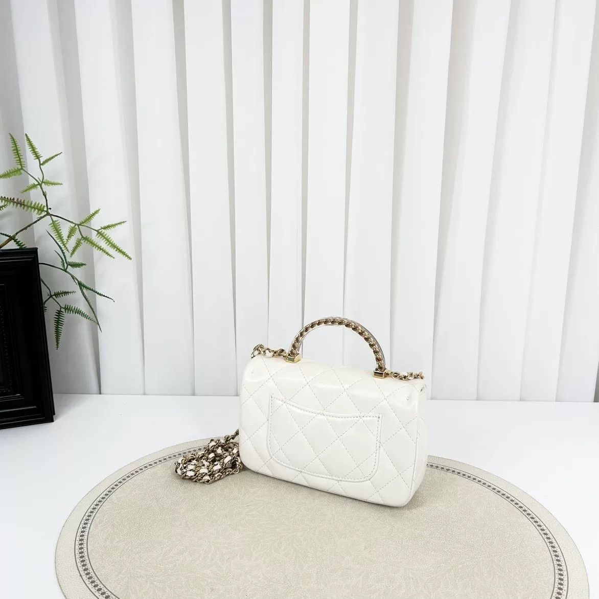 Chanel Pre-loved Bag Very good condition Size ONE SIZE - 3 Thumbnail