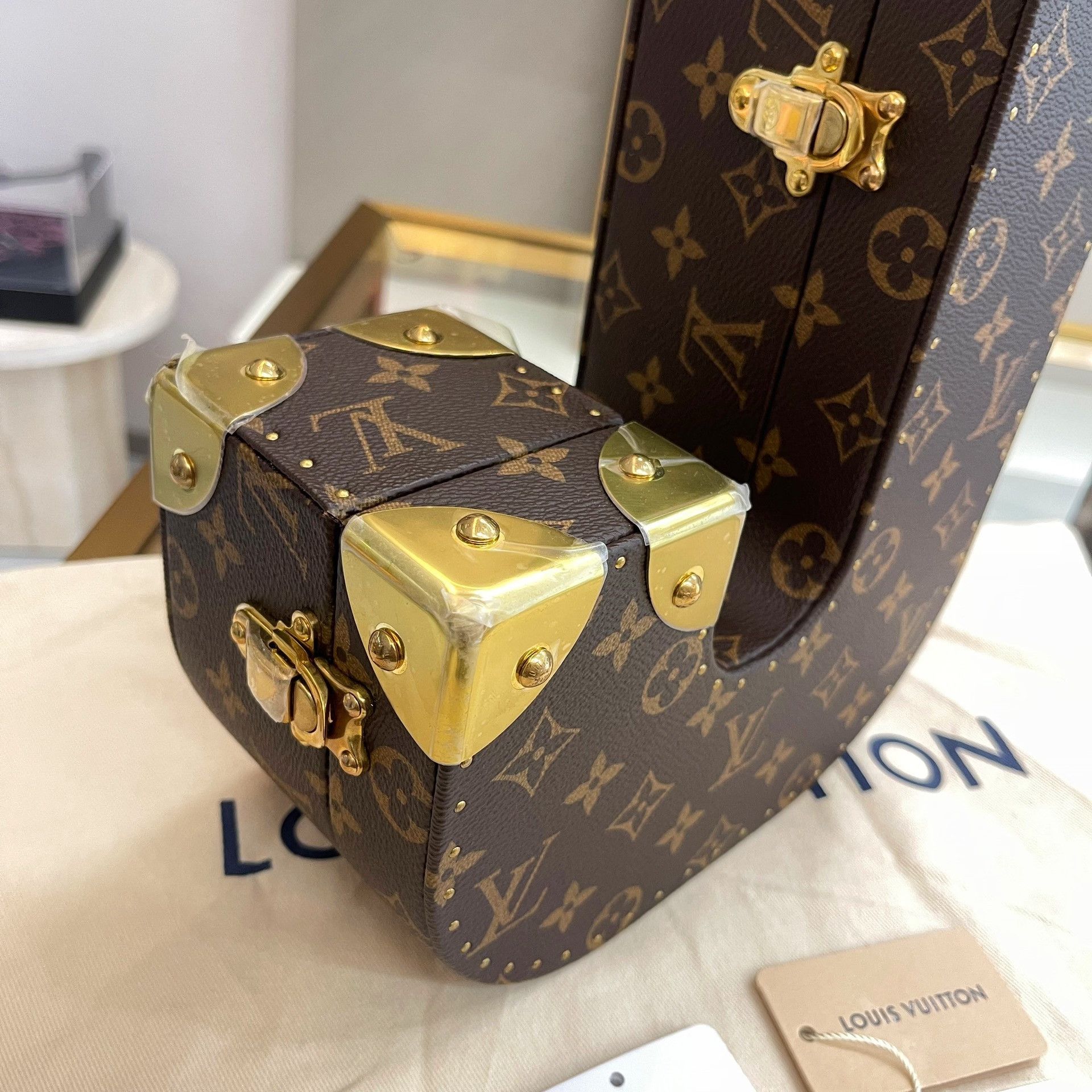 Louis Vuitton Pre-loved Bag Very good condition Size ONE SIZE - 3 Thumbnail