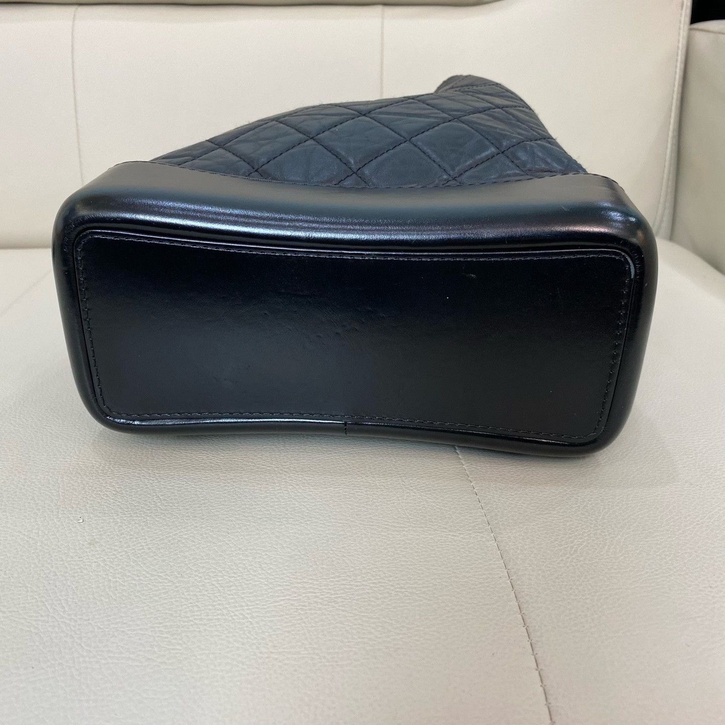 Chanel Pre-loved Bag Very good condition Size ONE SIZE - 6 Thumbnail