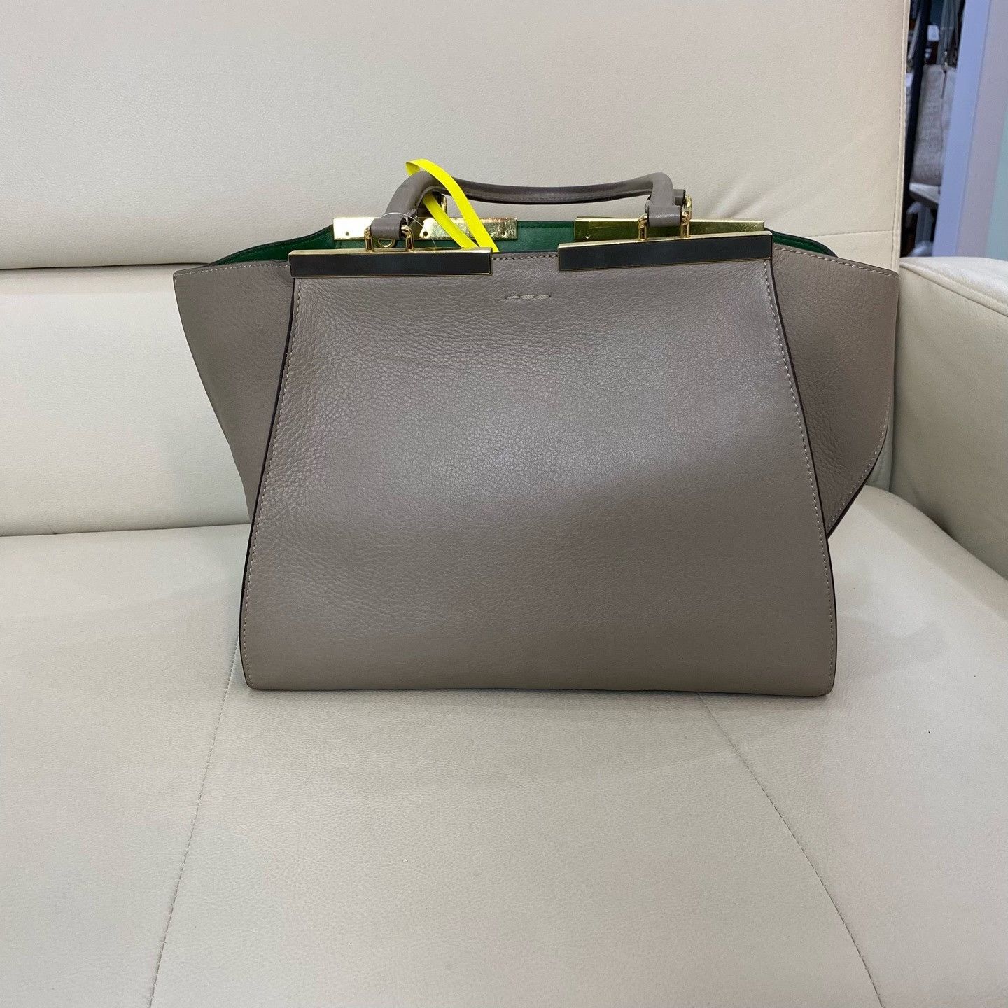 Fendi Pre-loved Bag Very good condition Size ONE SIZE - 3 Thumbnail