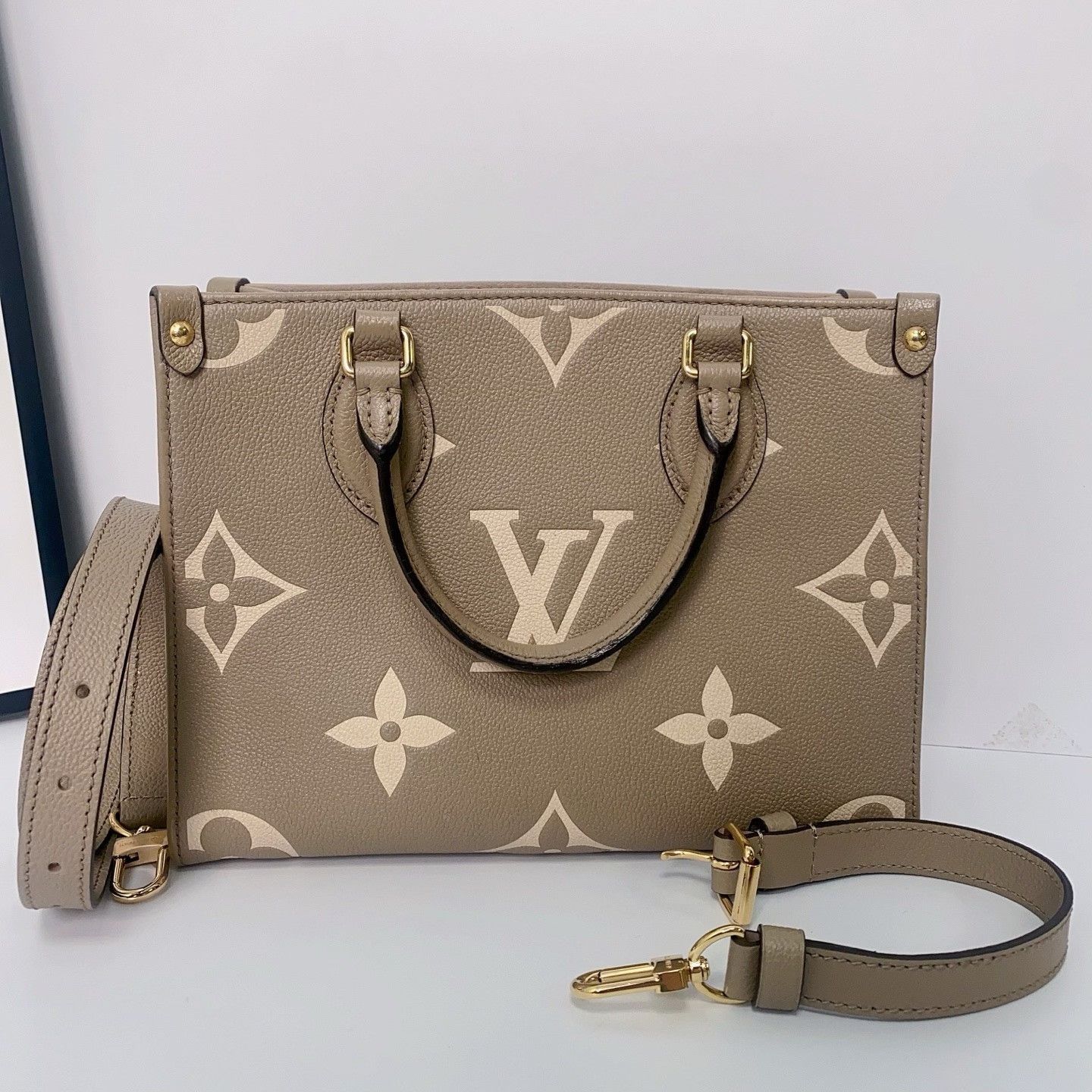 Louis Vuitton Pre-loved Bag Very good condition Size ONE SIZE - 2 Thumbnail