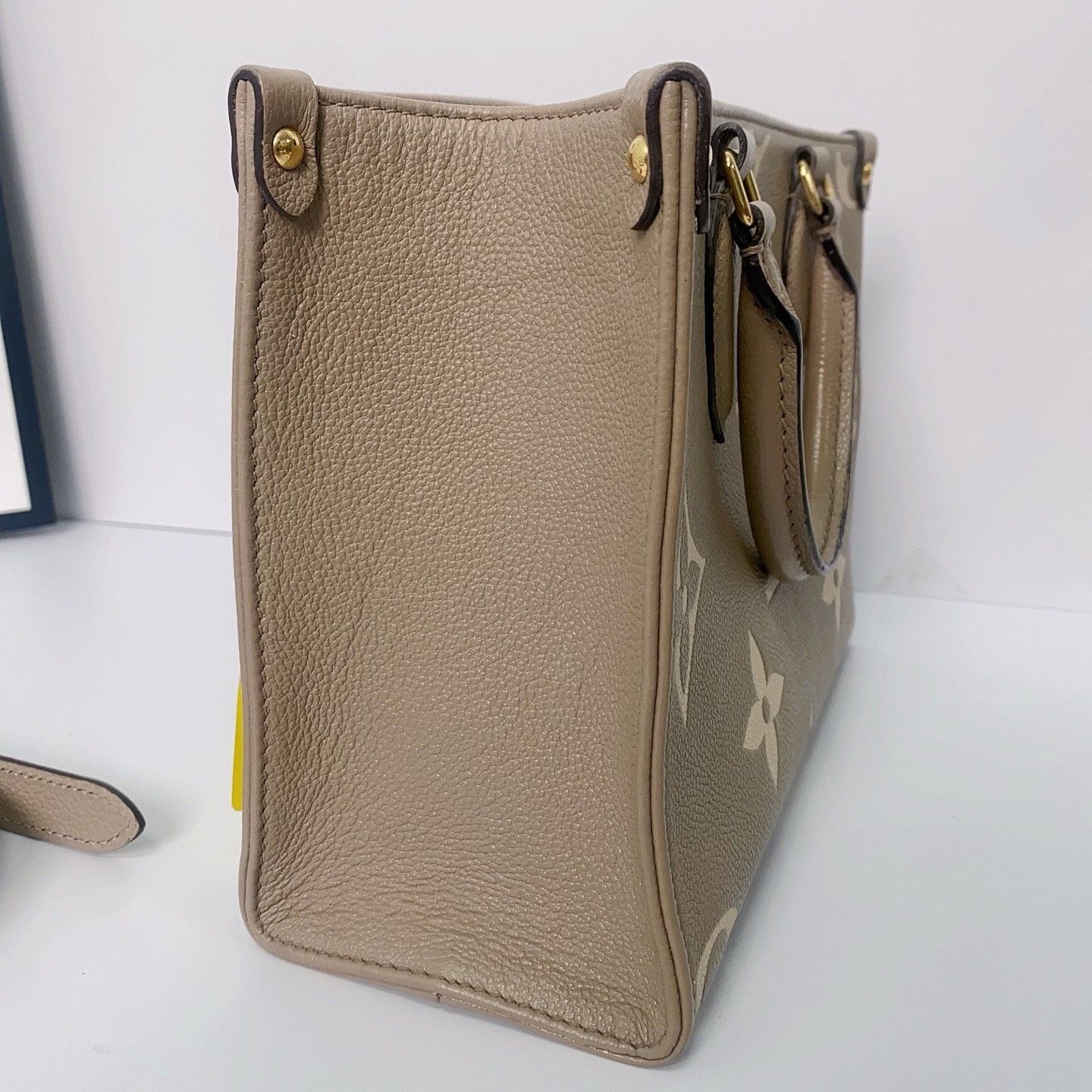 Louis Vuitton Pre-loved Bag Very good condition Size ONE SIZE - 4 Thumbnail