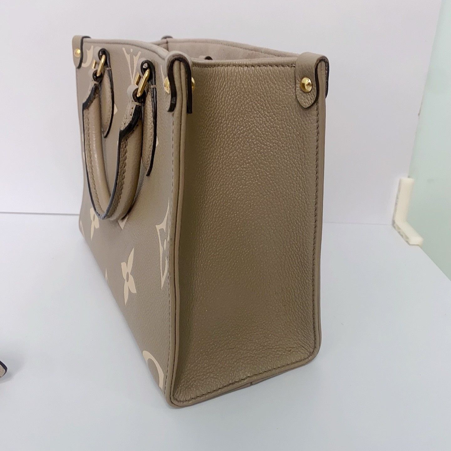 Louis Vuitton Pre-loved Bag Very good condition Size ONE SIZE - 3 Thumbnail