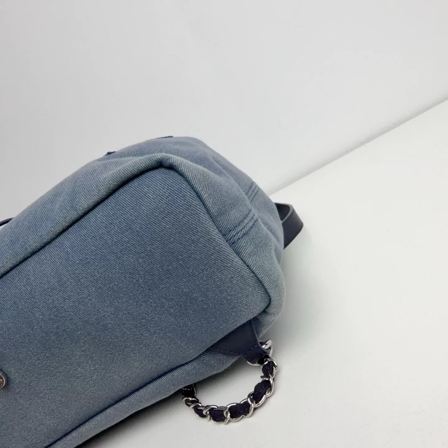 Chanel Pre-loved Bag Very good condition Size ONE SIZE - 7 Thumbnail