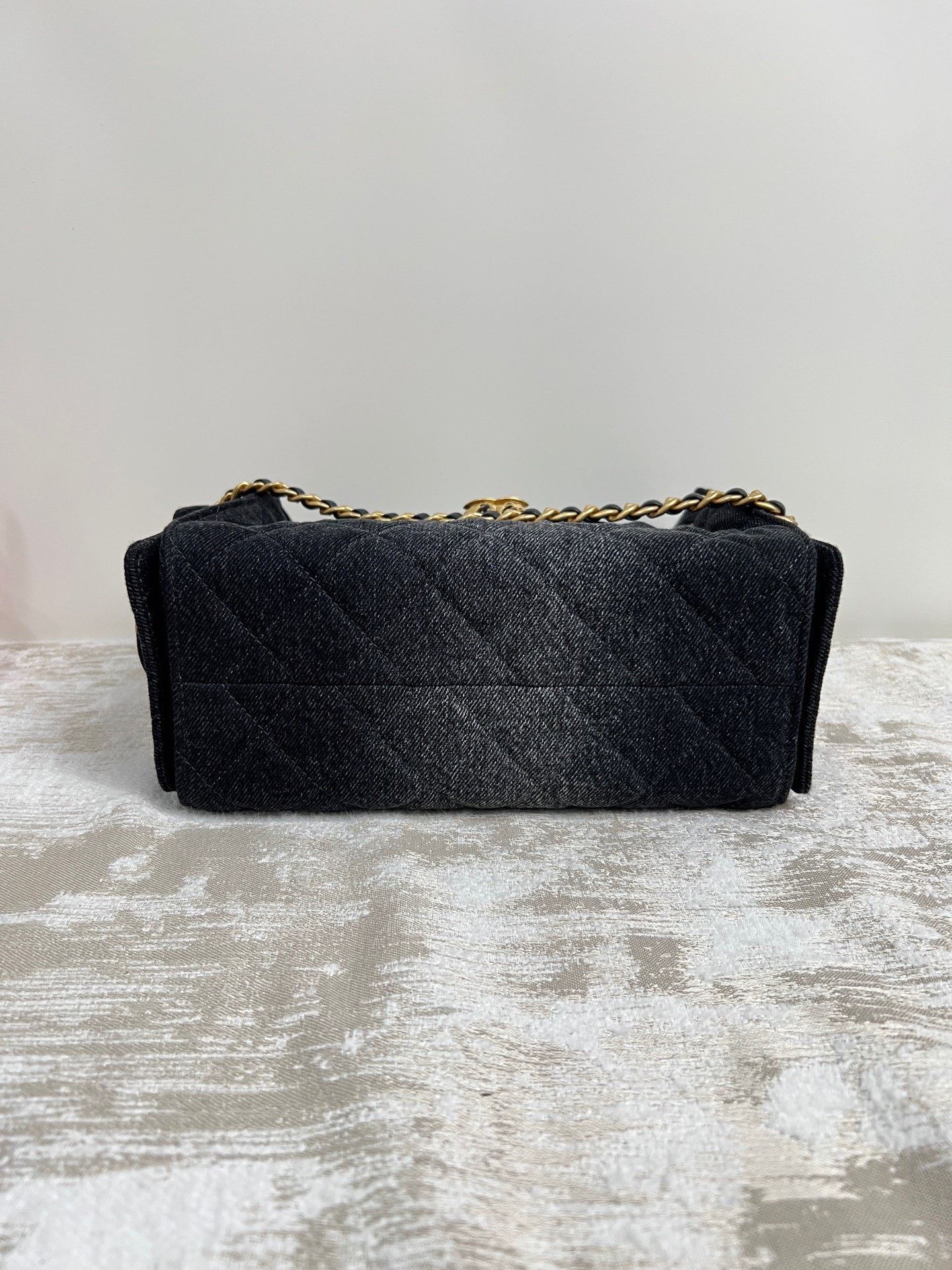Chanel Pre-loved Bag Very good condition Size ONE SIZE - 5 Thumbnail