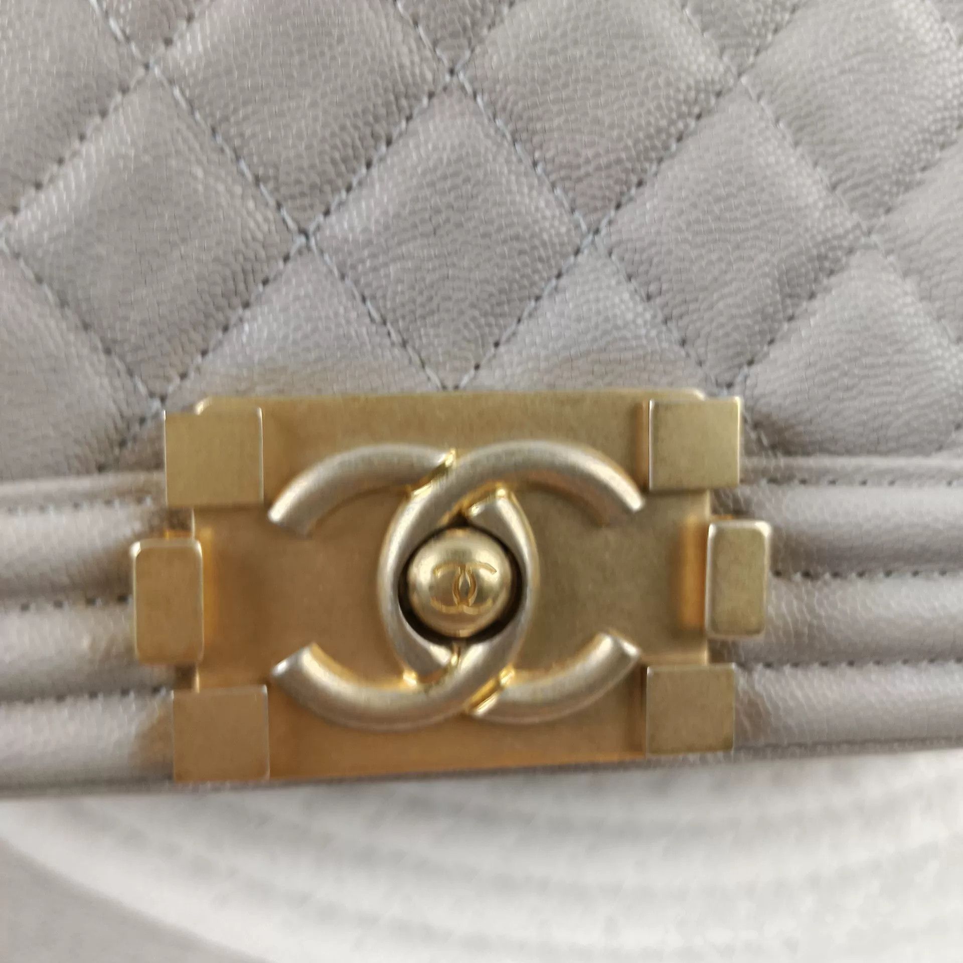 Chanel Pre-loved Bag Very good condition Size ONE SIZE - 5 Thumbnail