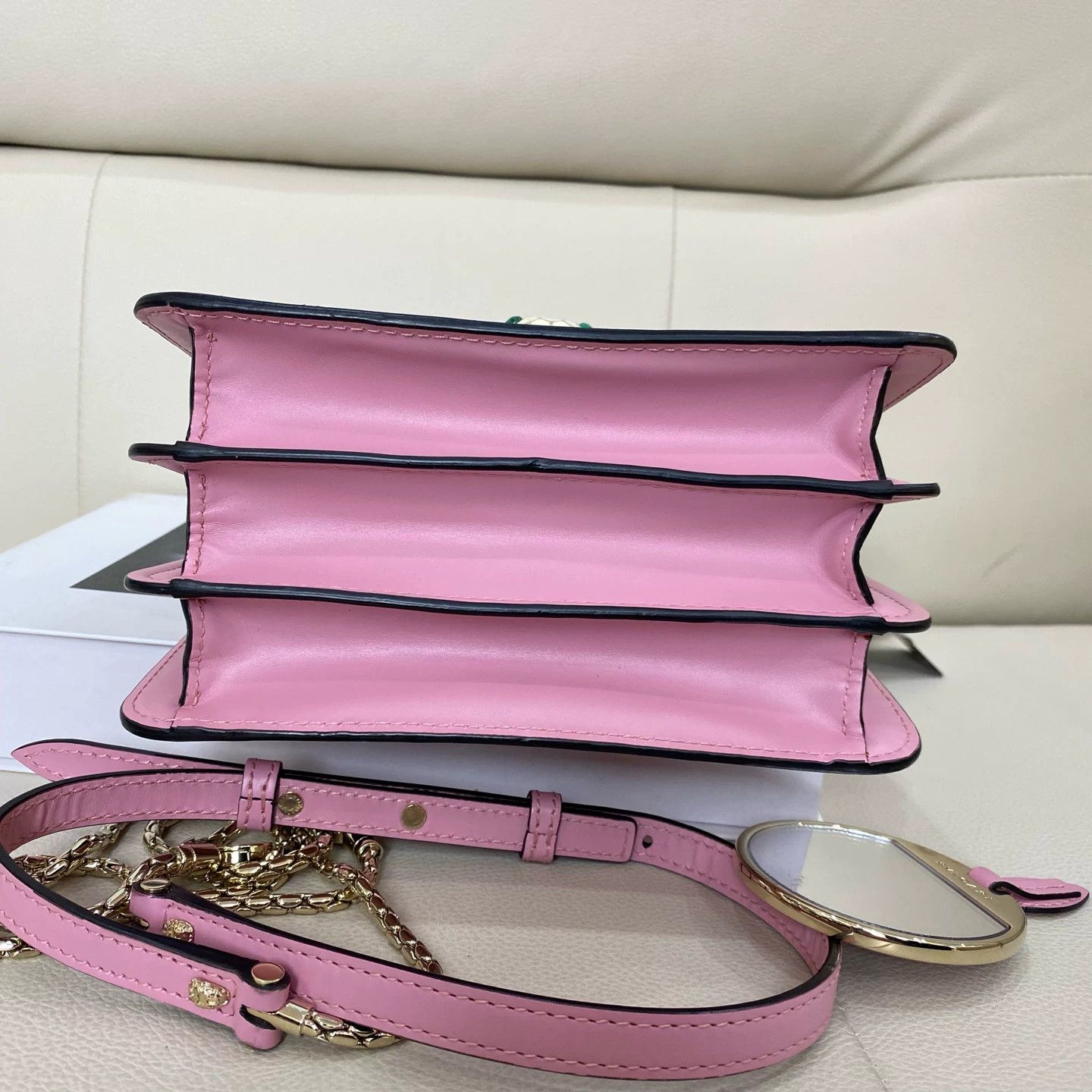 Bvlgari Pre-loved Bag Very good condition Size ONE SIZE - 7 Thumbnail