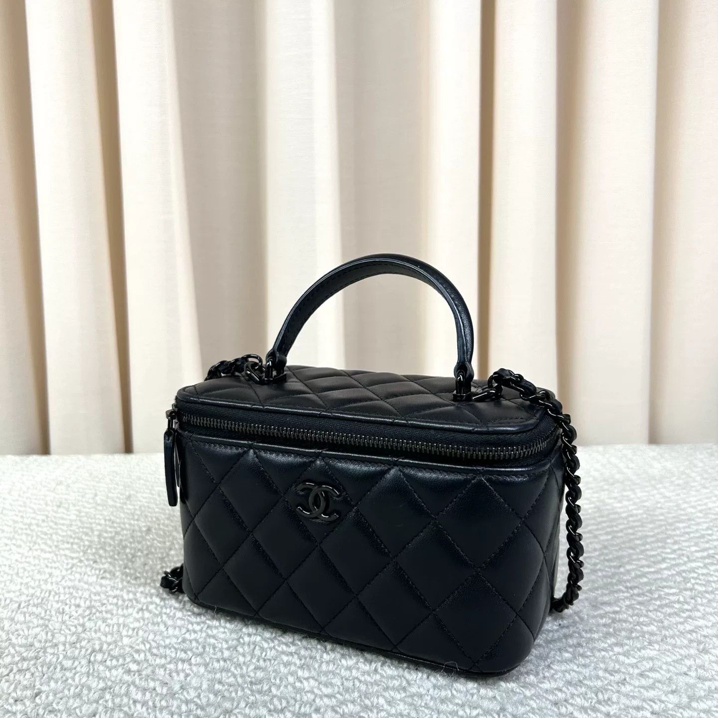 Chanel Pre-loved Bag Very good condition Size ONE SIZE - 6 Thumbnail