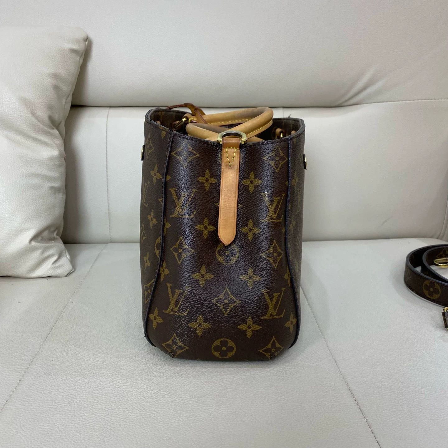 Louis Vuitton Pre-loved Bag Very good condition Size ONE SIZE - 2 Thumbnail