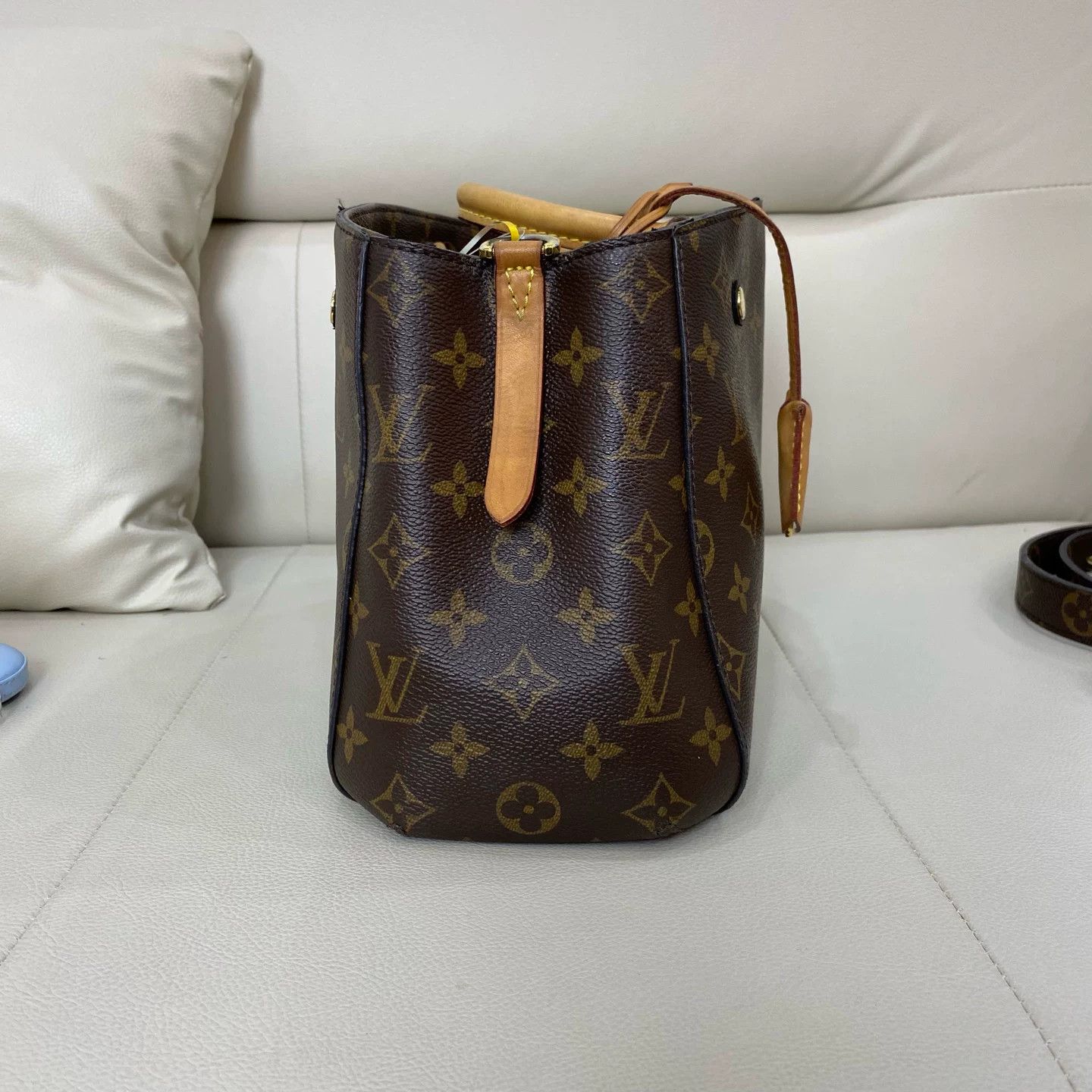 Louis Vuitton Pre-loved Bag Very good condition Size ONE SIZE - 3 Thumbnail