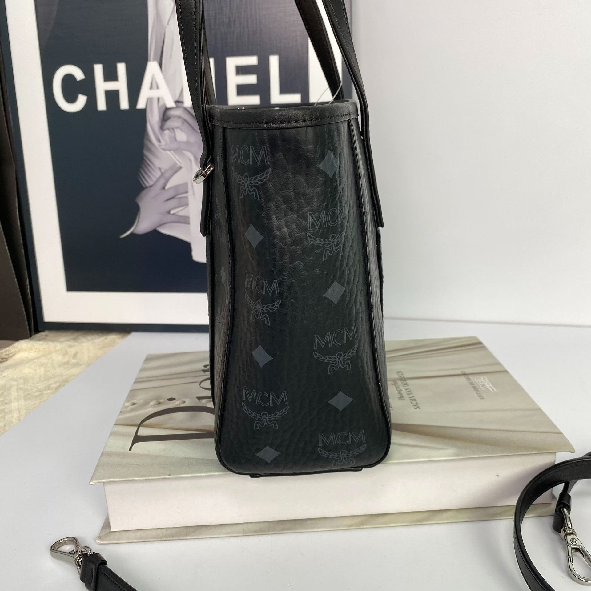 MCM Pre-loved Bag Very good condition Size ONE SIZE - 4 Thumbnail