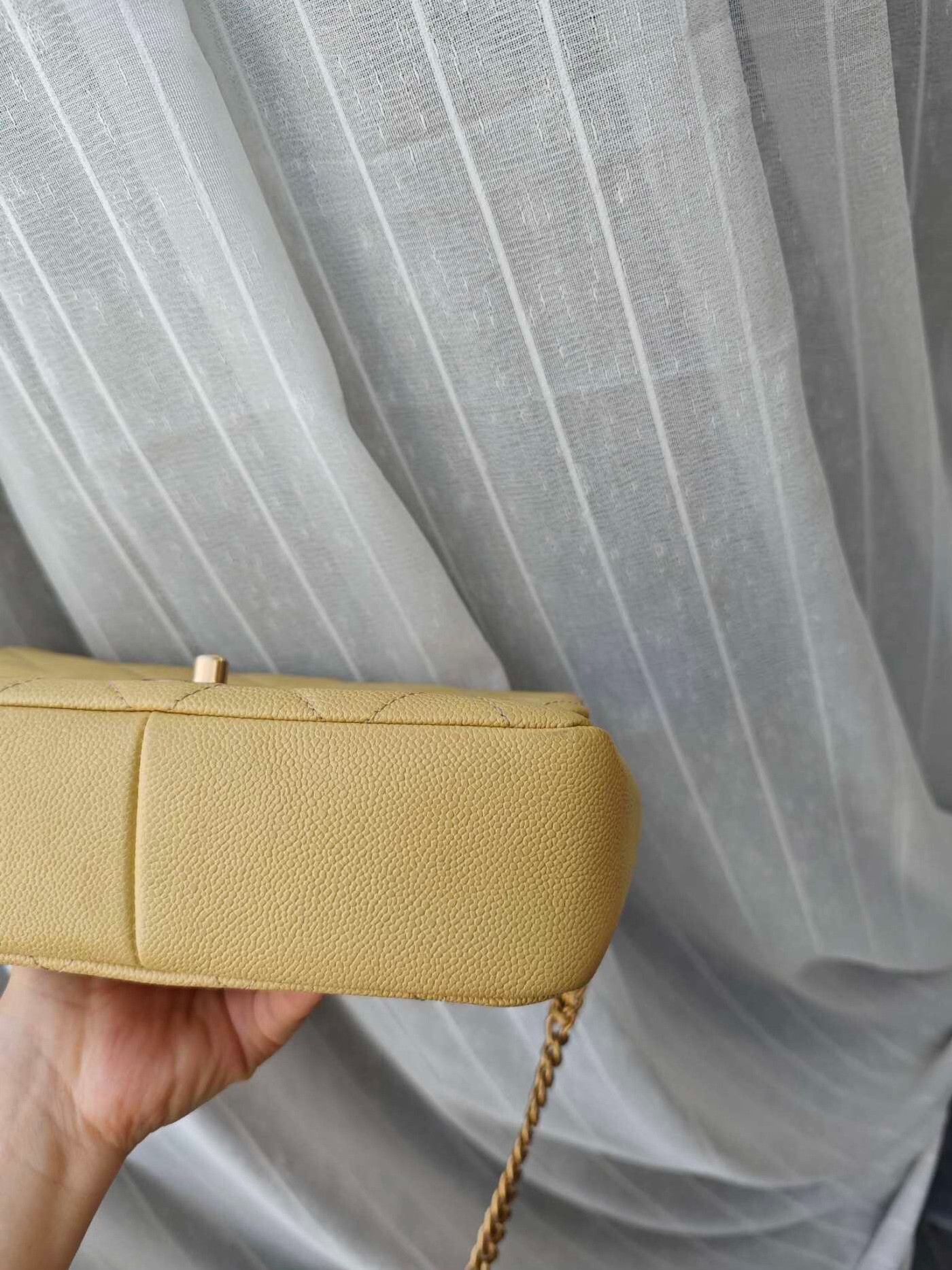 Chanel Pre-loved Bag Very good condition Size ONE SIZE - 6 Thumbnail
