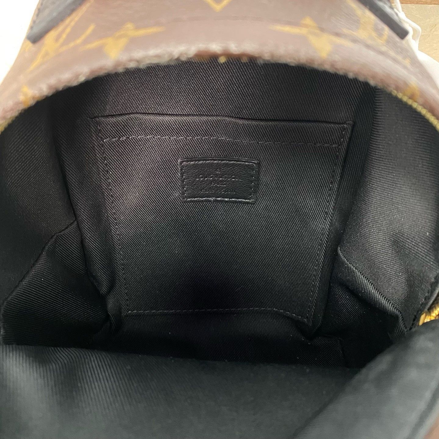 Louis Vuitton Pre-loved Bag Very good condition Size ONE SIZE - 4 Thumbnail