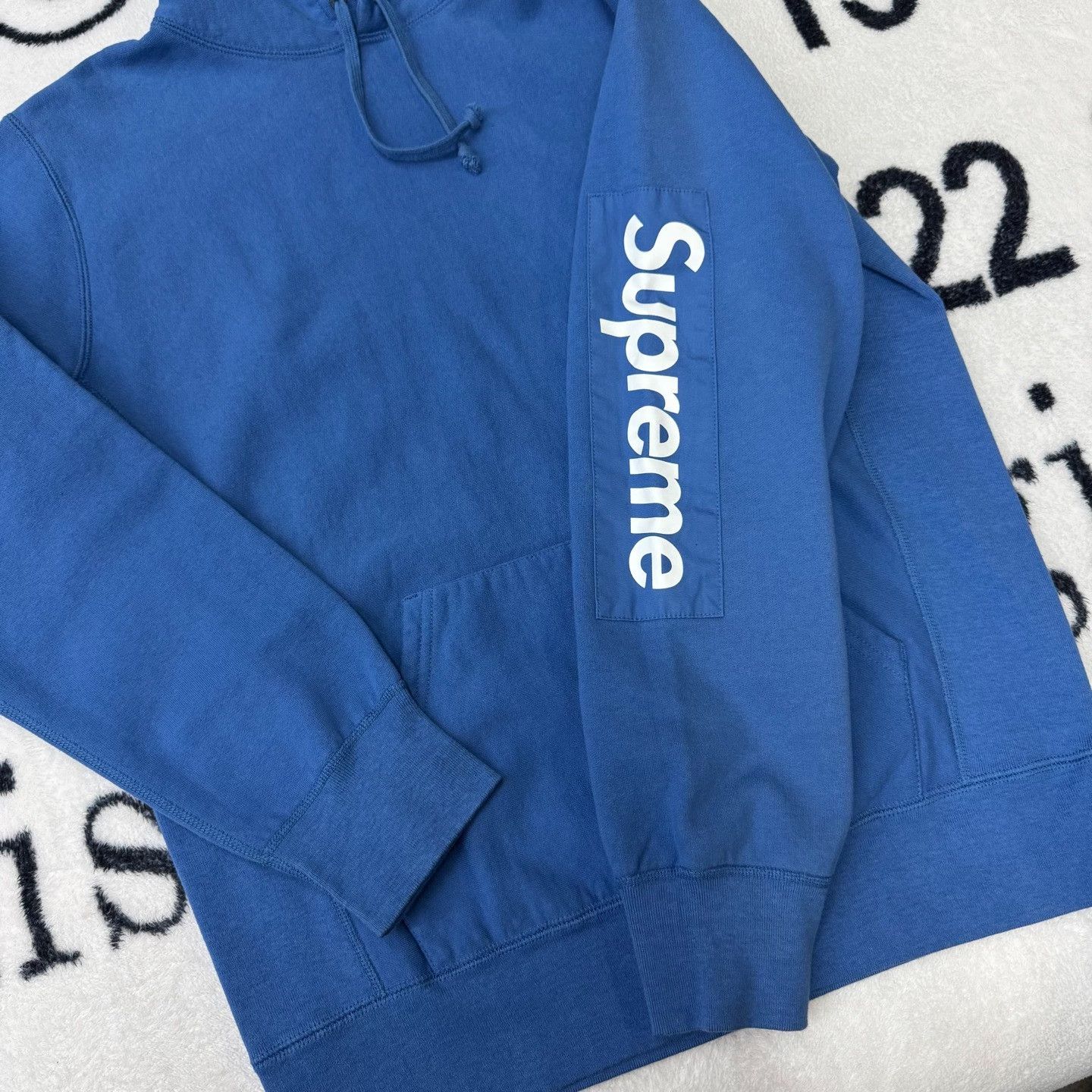 Supreme Supreme Blue Hoodie l Men Size US L / EU 52-54 / 3 - 2 Thumbnail