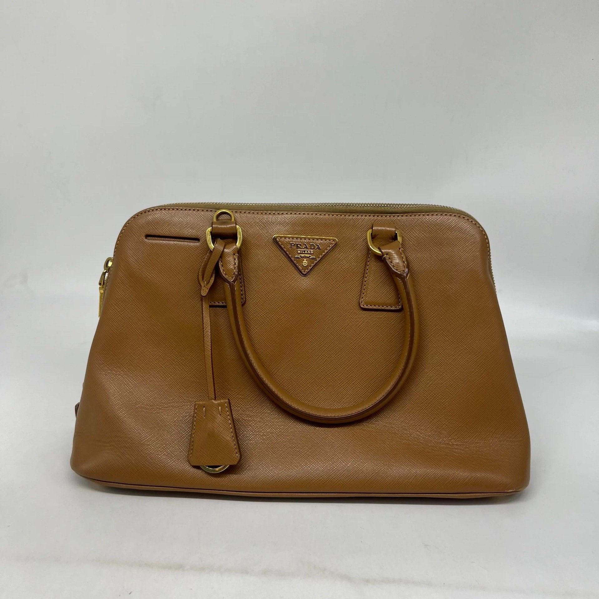 Prada Pre-loved Bag Very good condition Size ONE SIZE - 2 Thumbnail