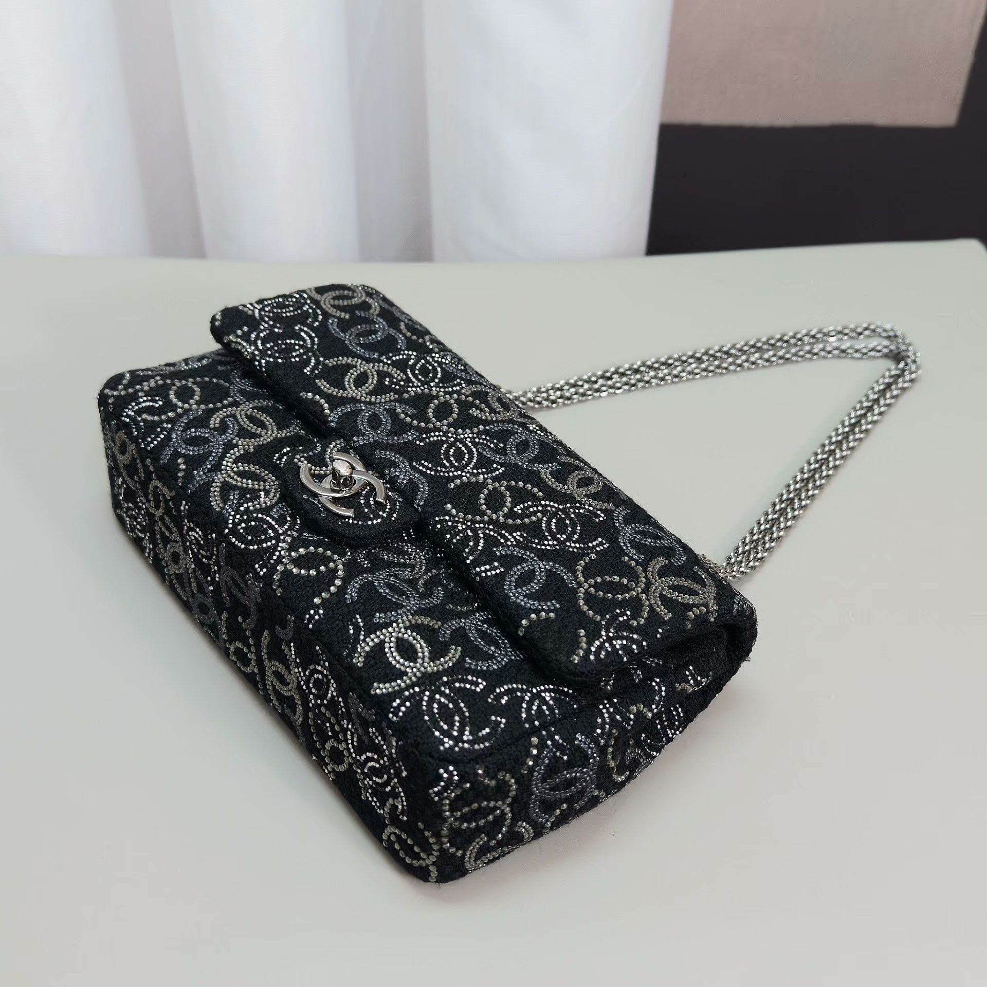 Chanel Pre-loved Bag Very good condition Size ONE SIZE - 4 Thumbnail
