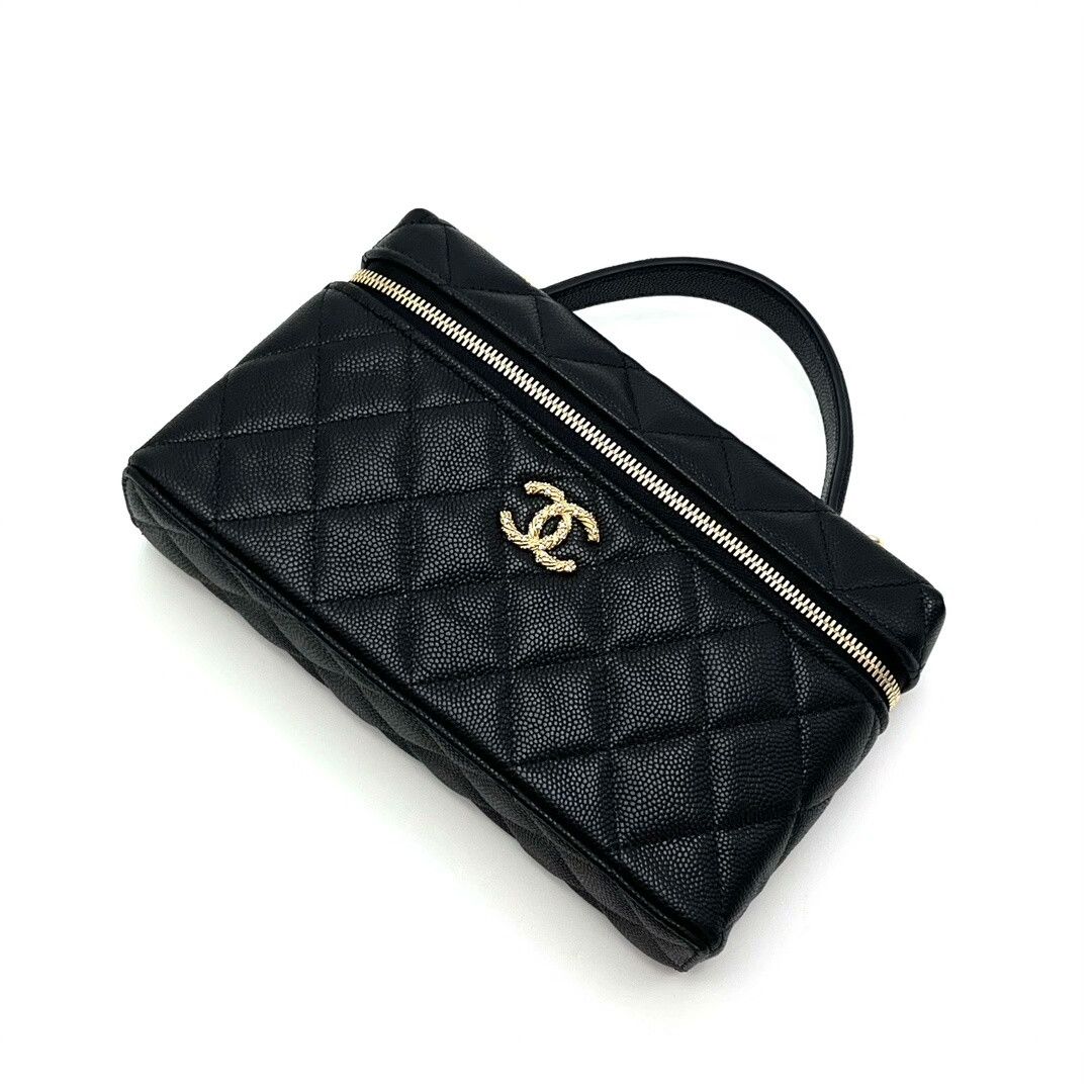 Chanel Pre-loved Bag Very good condition Size ONE SIZE - 4 Thumbnail