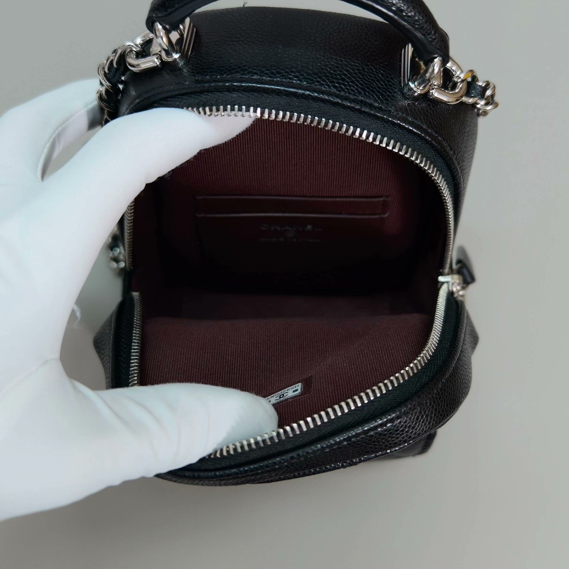 Chanel Pre-loved Bag Very good condition Size ONE SIZE - 6 Thumbnail