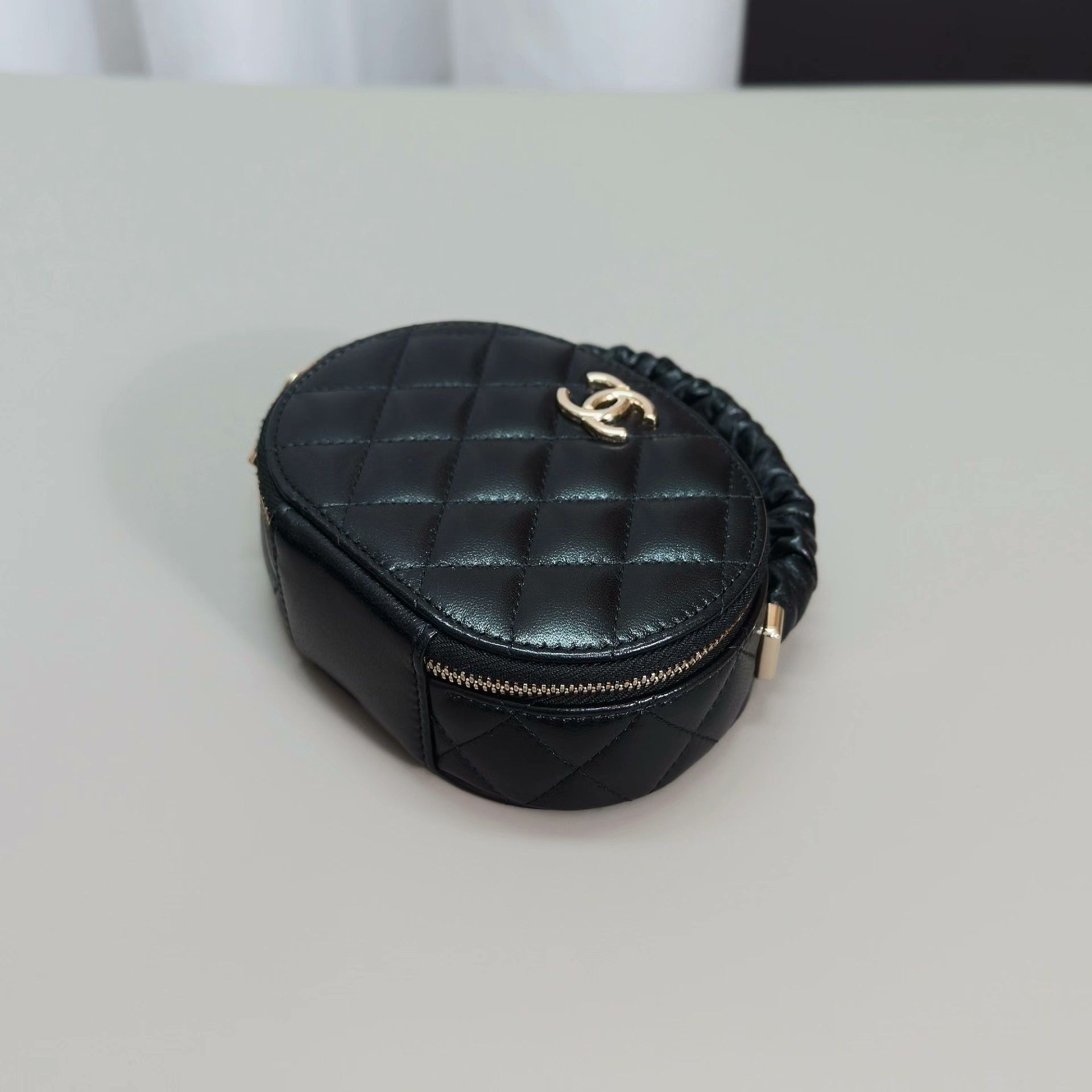 Chanel Pre-loved Bag Very good condition Size ONE SIZE - 3 Thumbnail