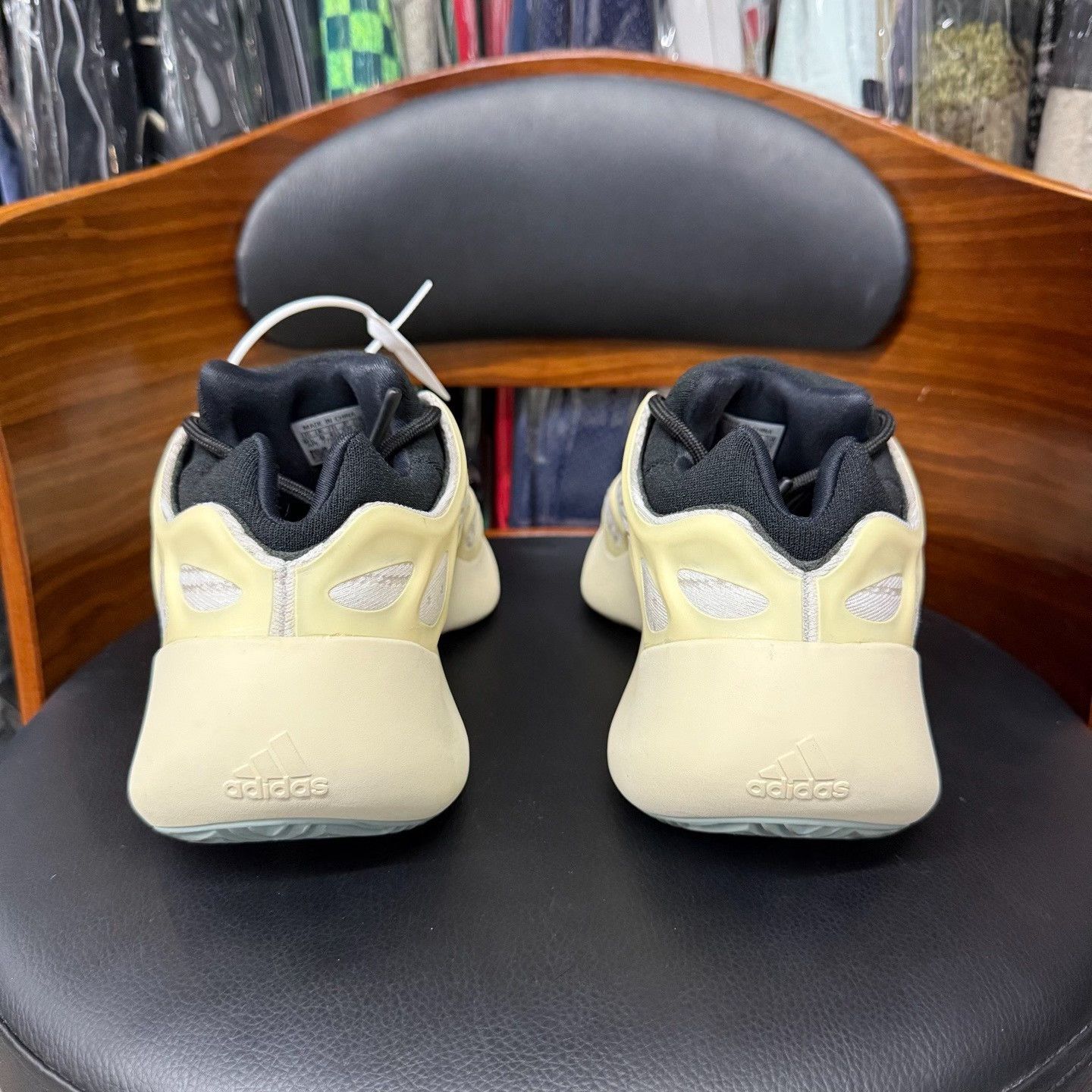Adidas Adidas Lowtop Sneakers 10 Men Size US 10 / EU 43 - 3 Thumbnail
