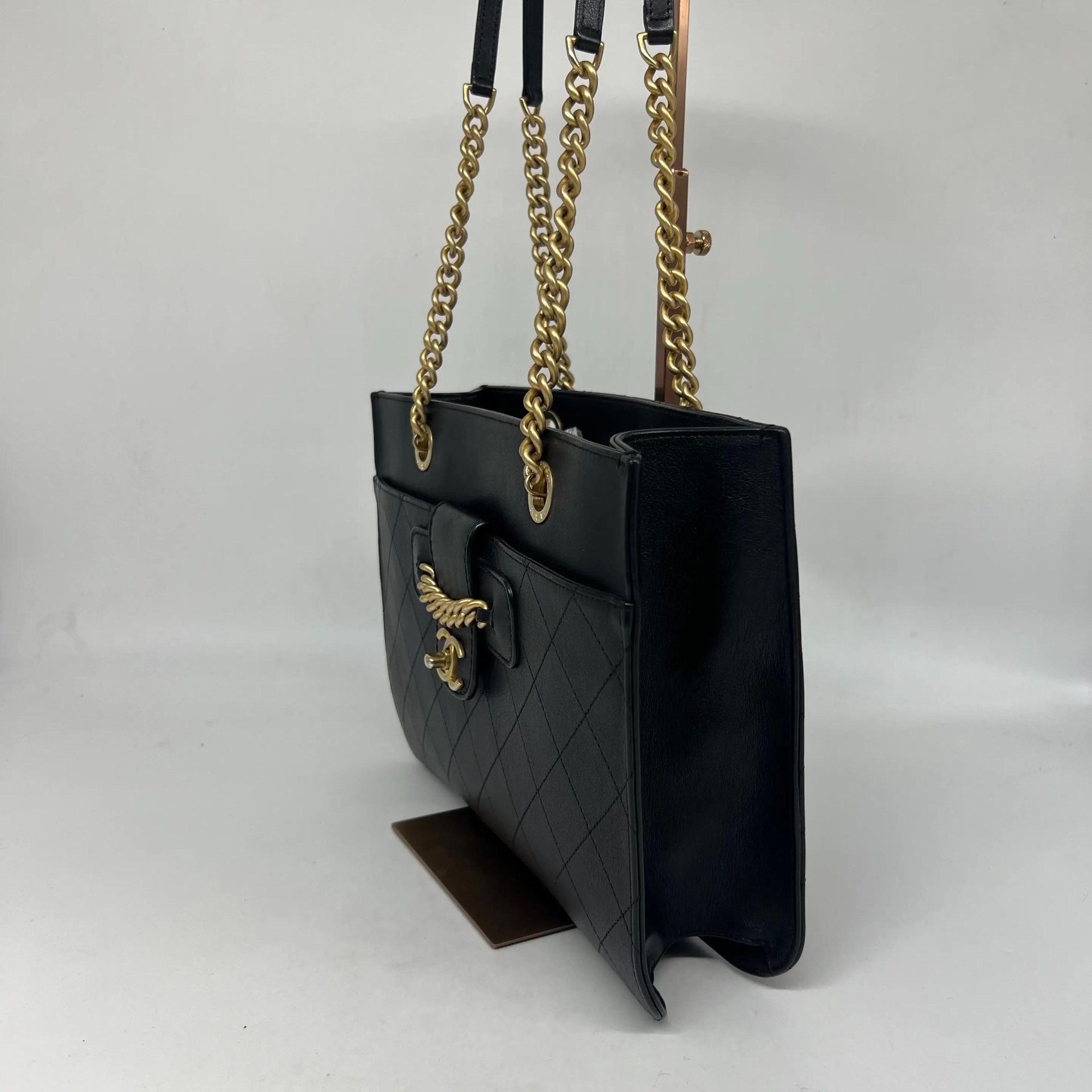 Chanel Pre-loved Bag Very good condition Size ONE SIZE - 3 Thumbnail