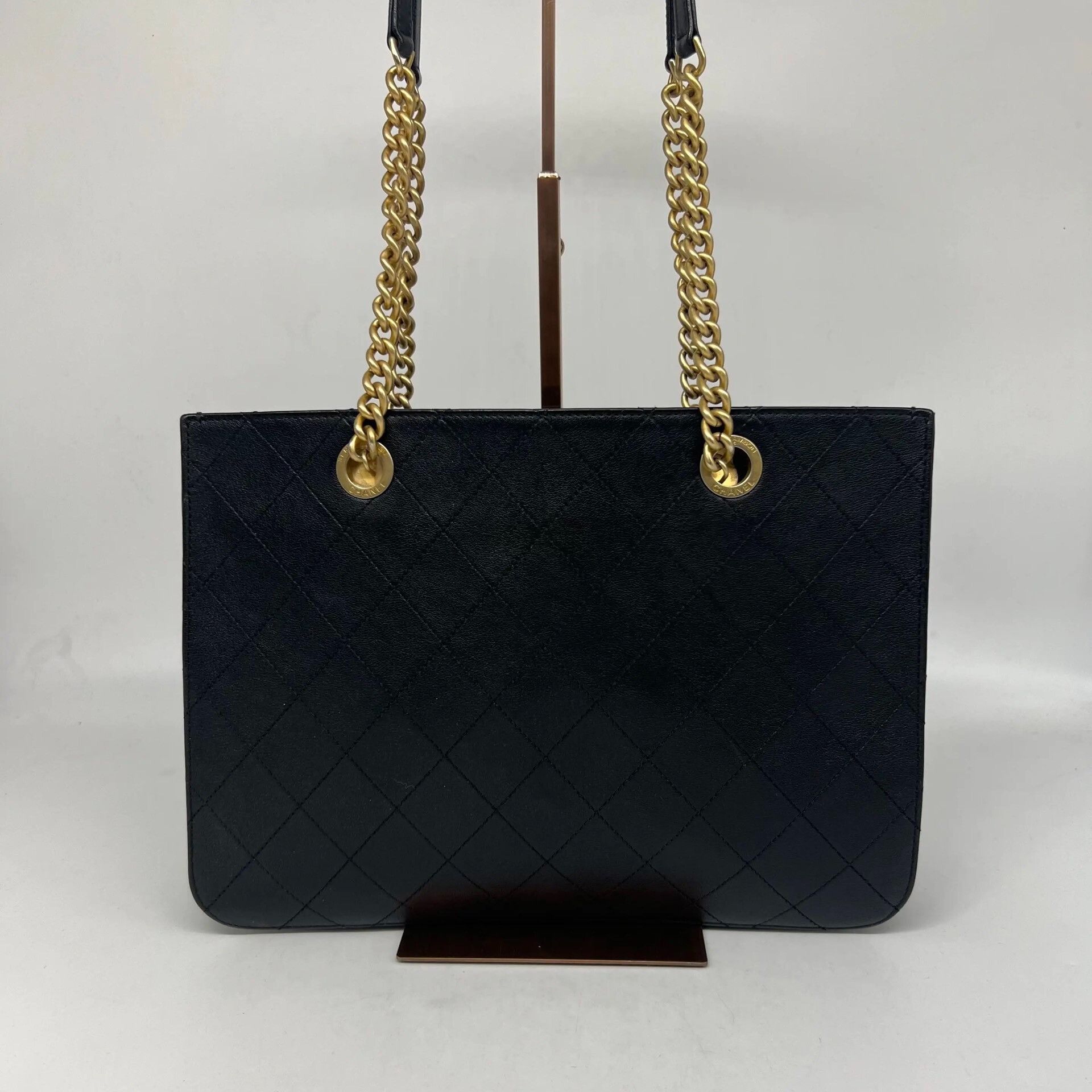Chanel Pre-loved Bag Very good condition Size ONE SIZE - 4 Thumbnail