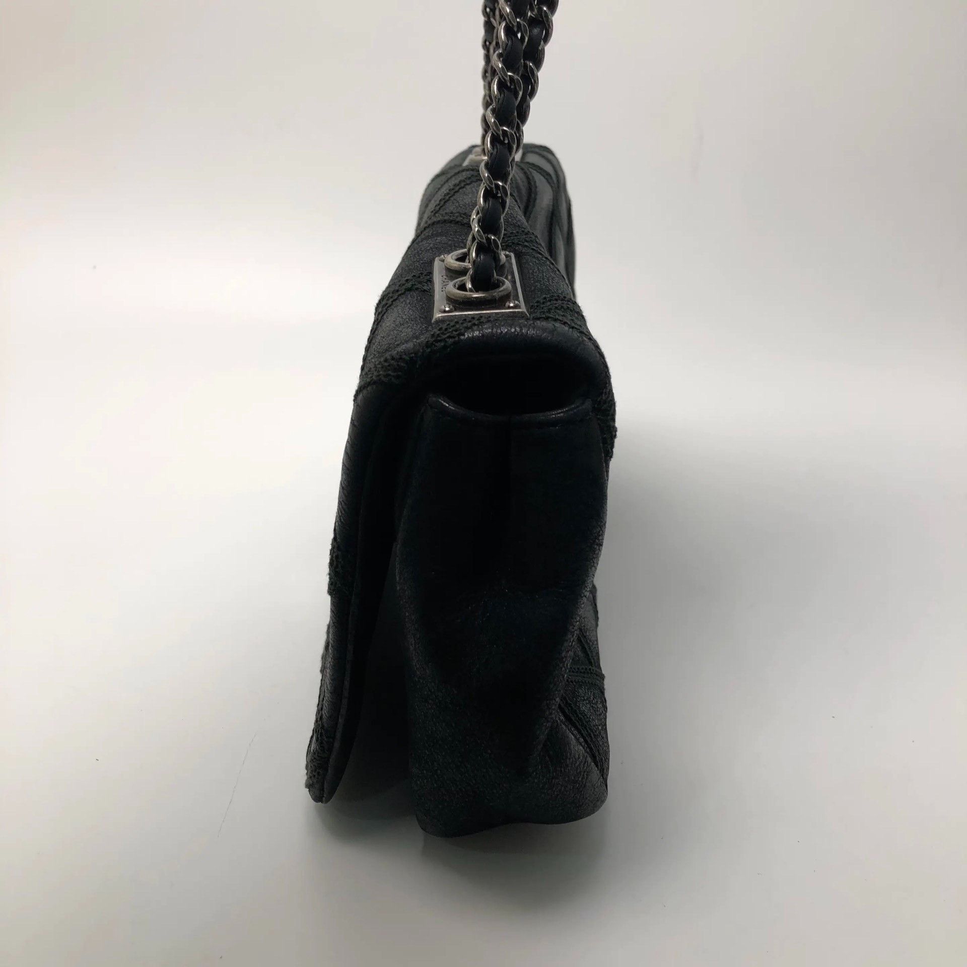 Chanel Pre-loved Bag Very good condition Size ONE SIZE - 3 Thumbnail