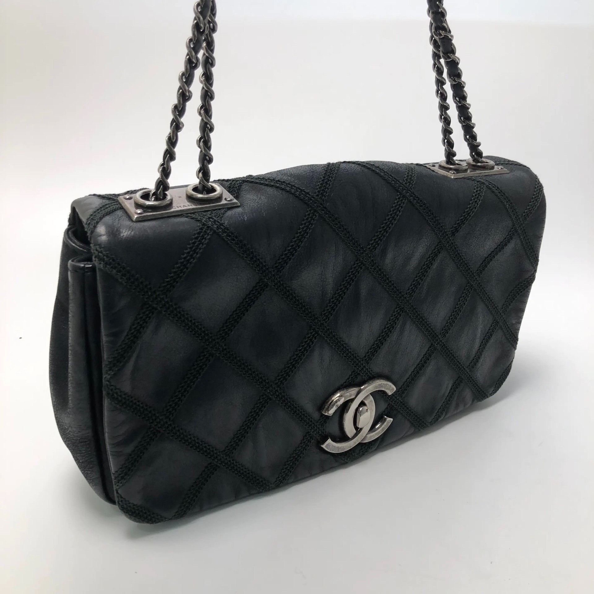 Chanel Pre-loved Bag Very good condition Size ONE SIZE - 2 Thumbnail
