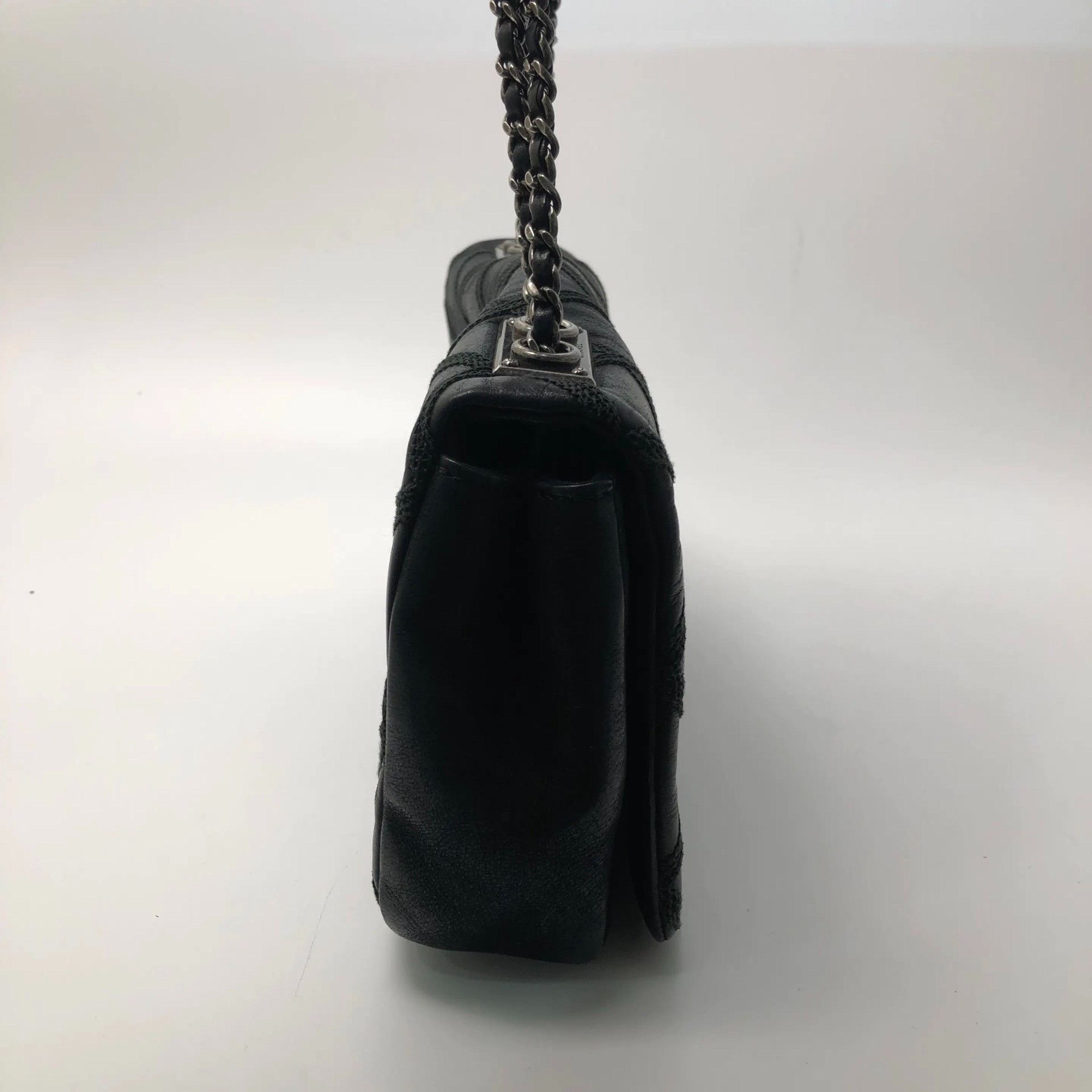 Chanel Pre-loved Bag Very good condition Size ONE SIZE - 4 Thumbnail