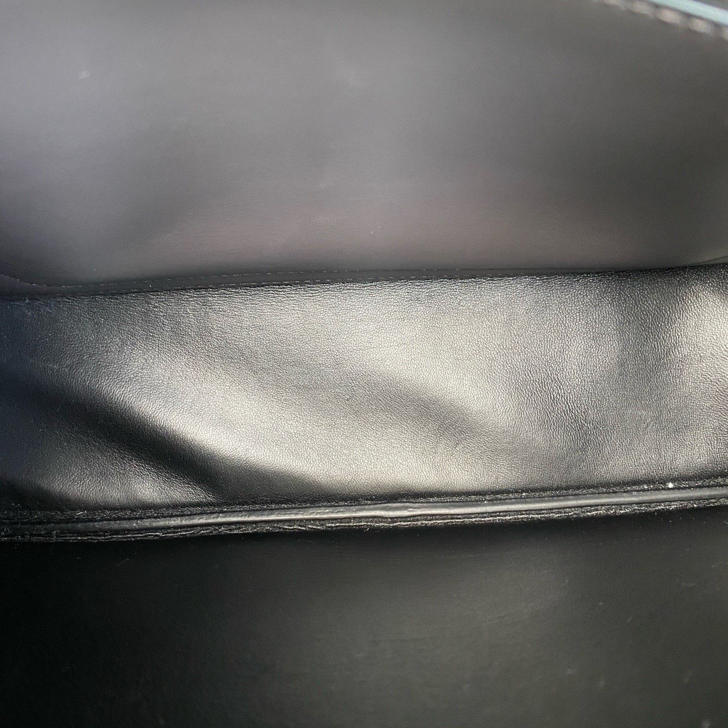 Prada Pre-loved Bag Very good condition Size ONE SIZE - 9 Thumbnail