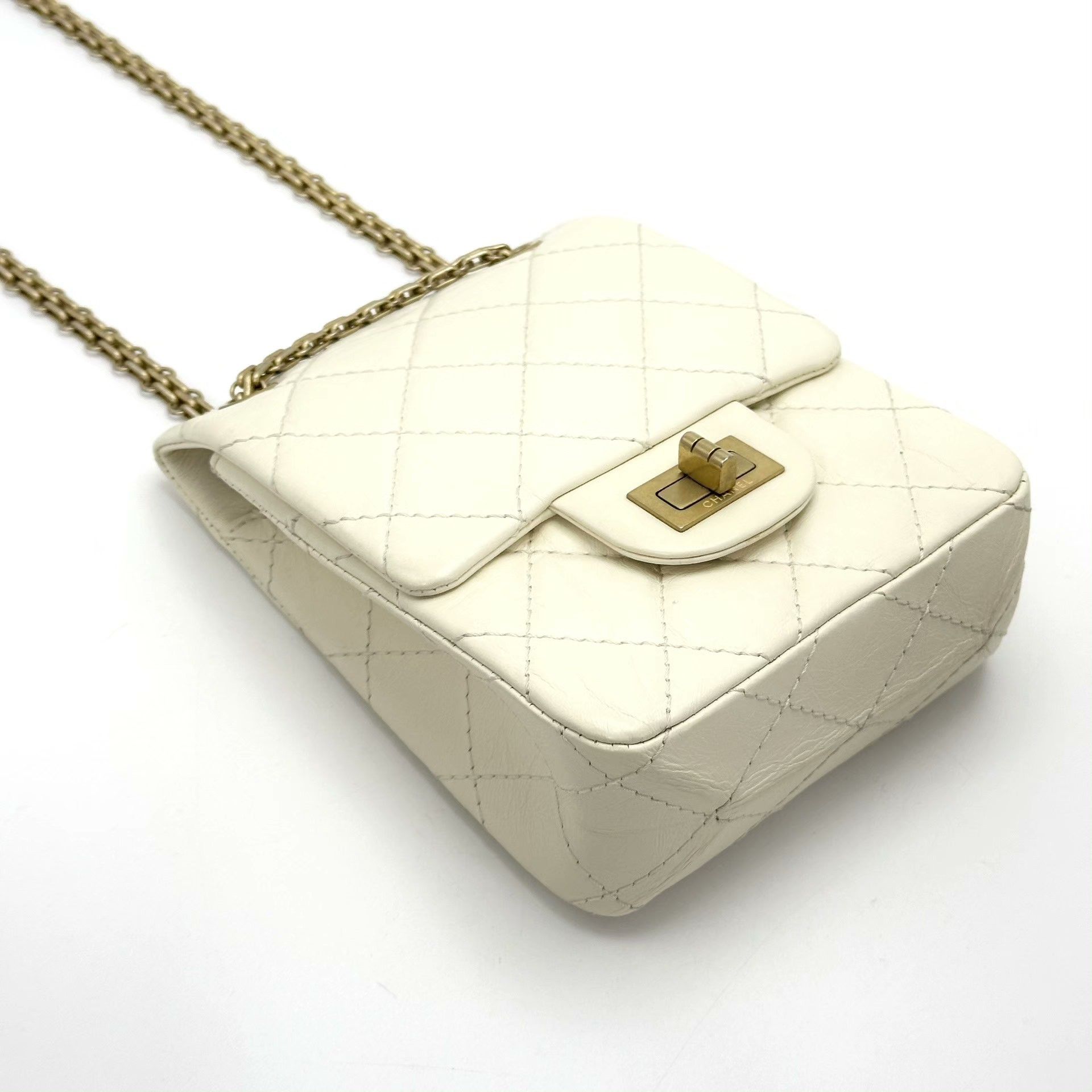 Chanel Pre-loved Bag Very good condition Size ONE SIZE - 4 Thumbnail