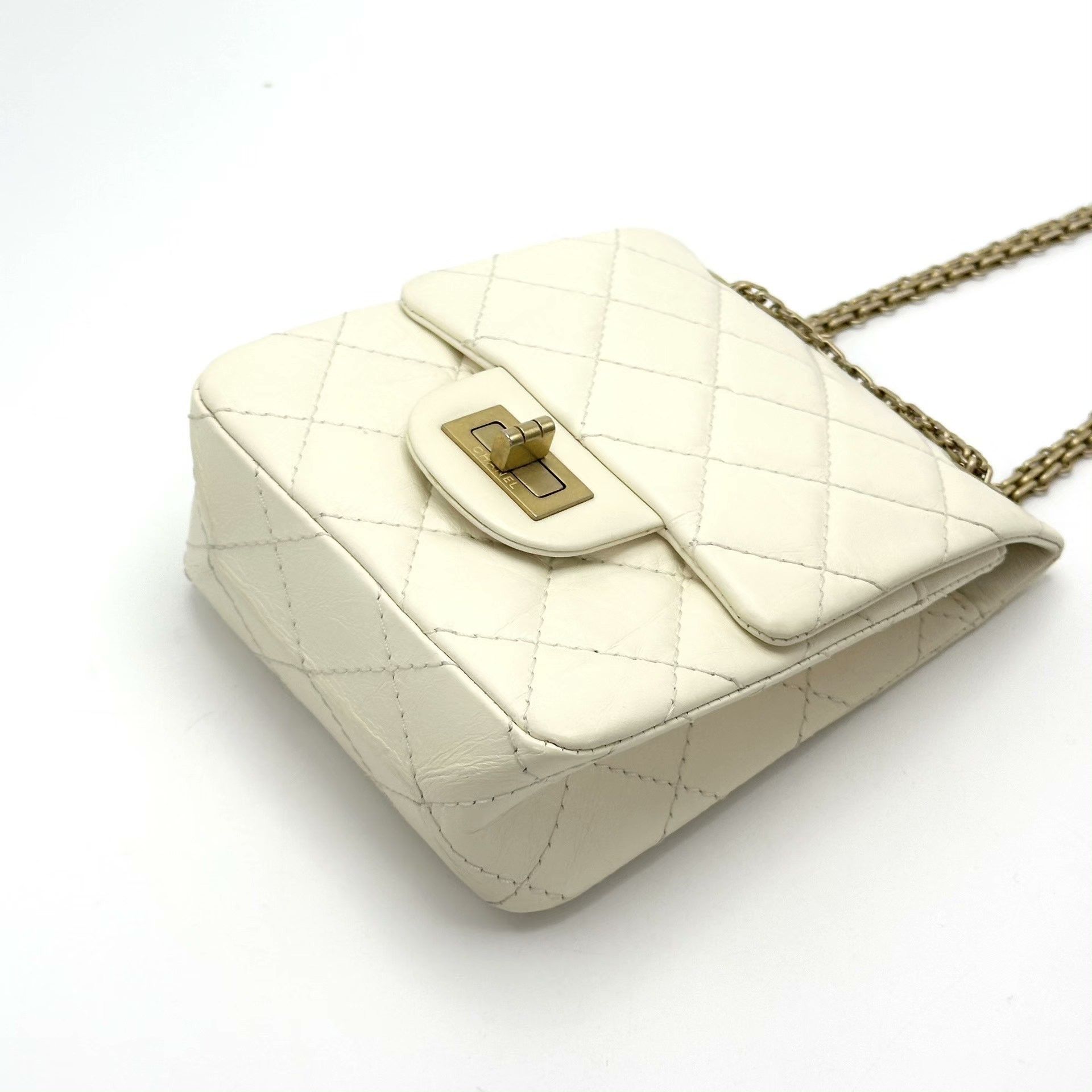Chanel Pre-loved Bag Very good condition Size ONE SIZE - 5 Thumbnail