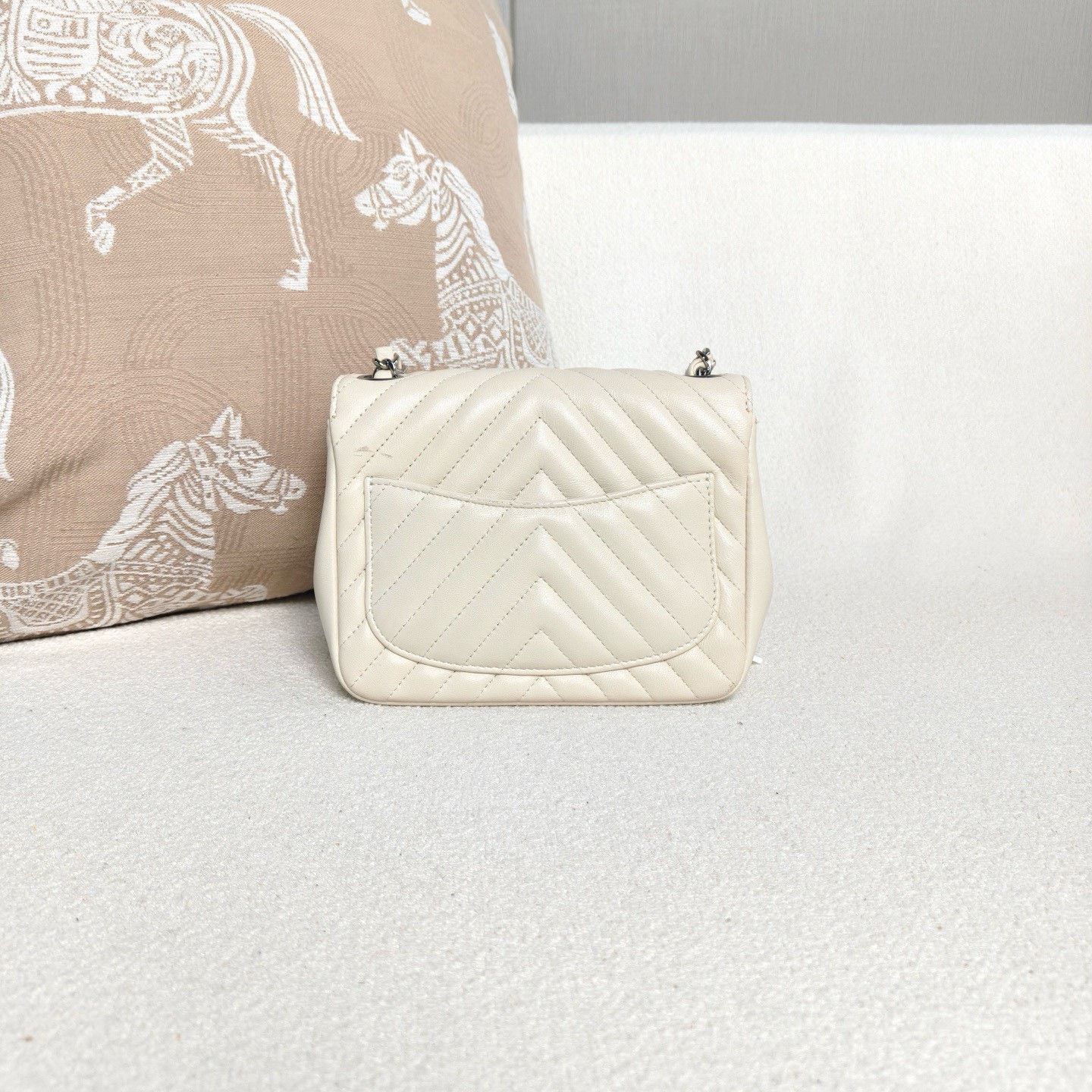 Chanel Pre-loved Bag Very good condition Size ONE SIZE - 3 Thumbnail