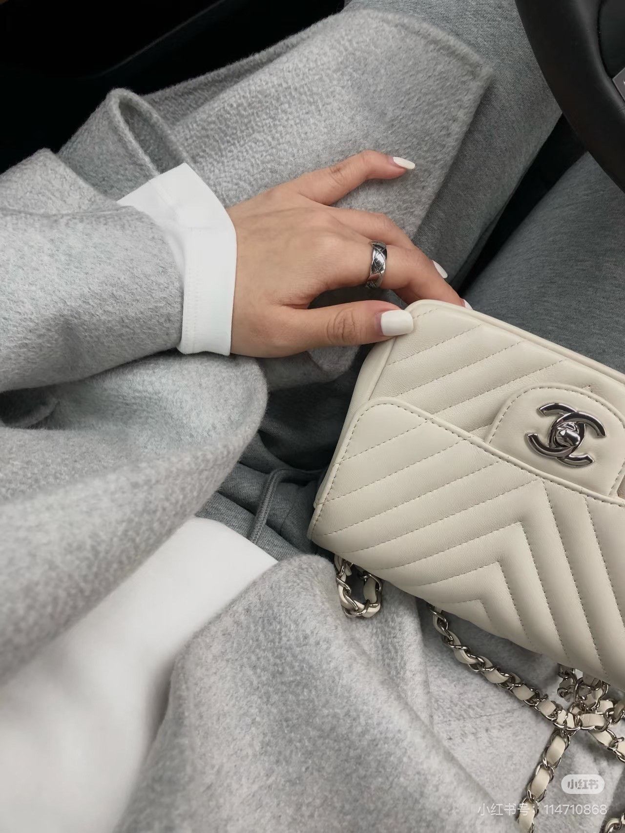 Chanel Pre-loved Bag Very good condition Size ONE SIZE - 9 Thumbnail