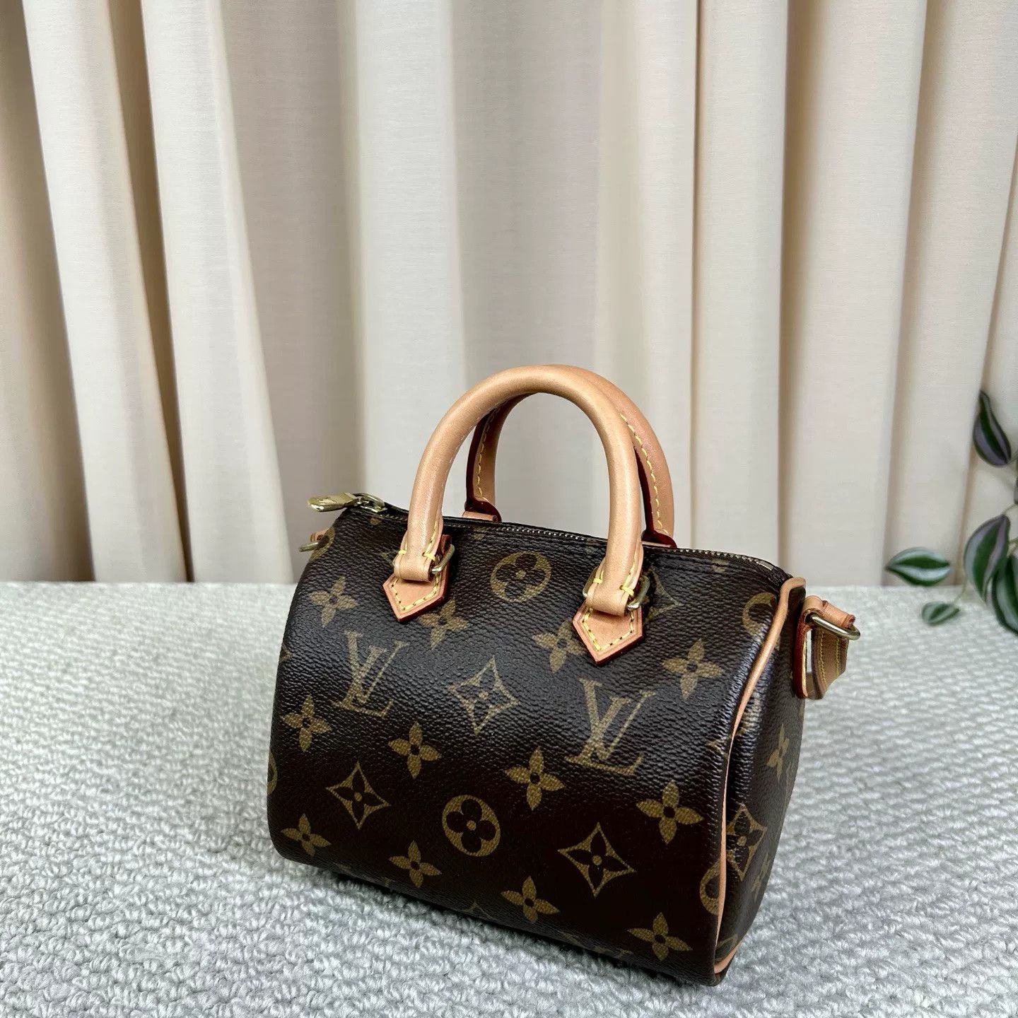 Louis Vuitton Pre-loved Bag Very good condition Size ONE SIZE - 3 Thumbnail