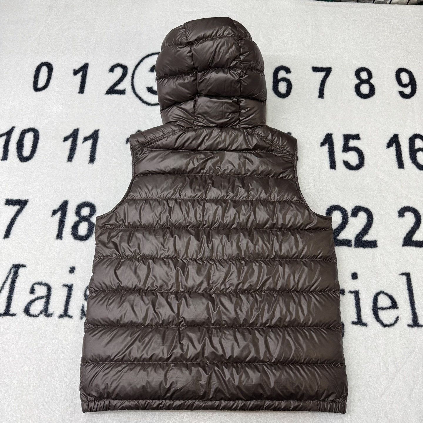 Moncler Moncler Down Brown Tank Top 4 Men Size US XS / EU 42 / 0 - 2 Thumbnail