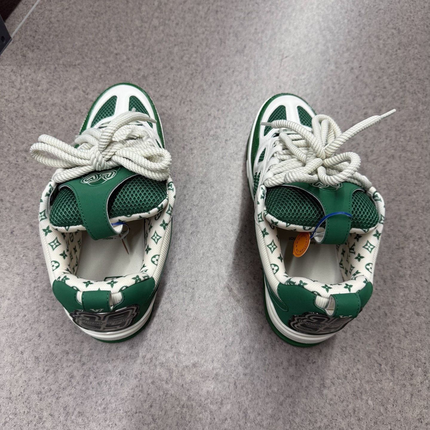 Louis Vuitton Louis Vuitton Skate Green Lowtop Sneakers 9.5 Men Size US 9.5 / EU 42-43 - 5 Thumbnail