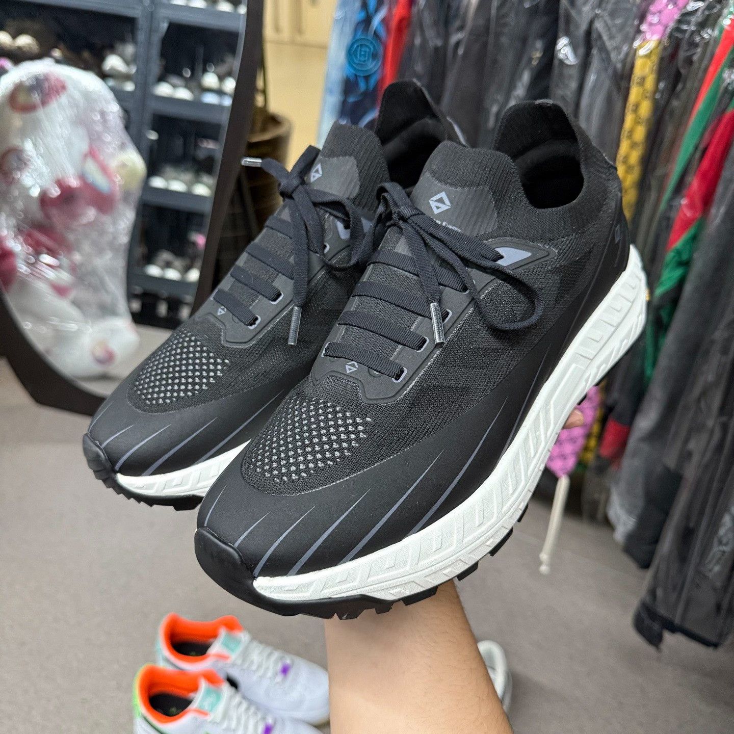 Other Black Lowtop Sneakers 9 Men Size US 9 / EU 42 - 5 Thumbnail