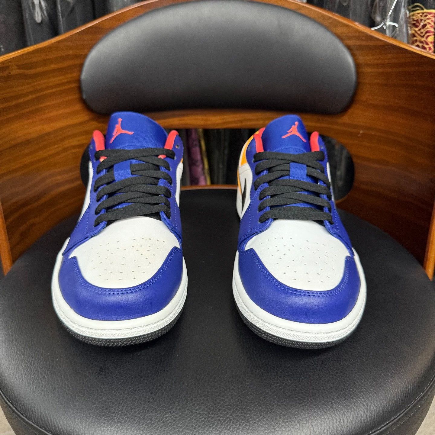 Nike Nike AJ1 Blue Lowtop Sneakers 42 Men Size US 9 / EU 42 - 2 Thumbnail