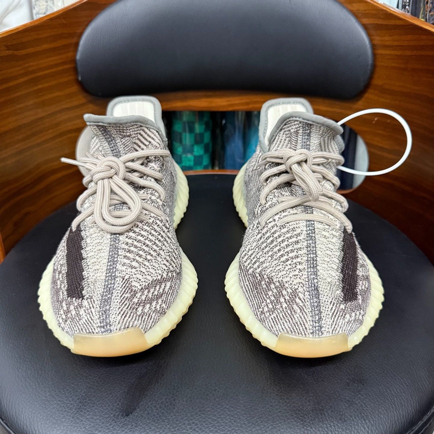 Adidas Adidas YEEZY350 Gray Lowtop Sneakers 6.5 Men Size US 6.5 / EU 39-40 - 2 Thumbnail