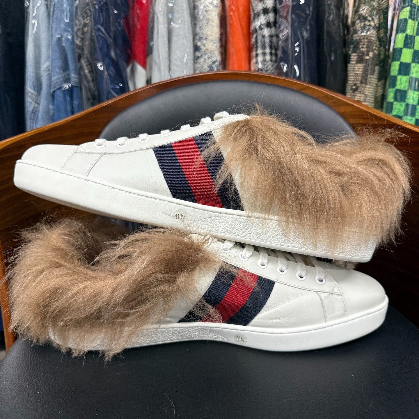 Gucci Gucci White Lowtop Sneakers 12 Men Size US 12 / EU 45 - 7 Thumbnail