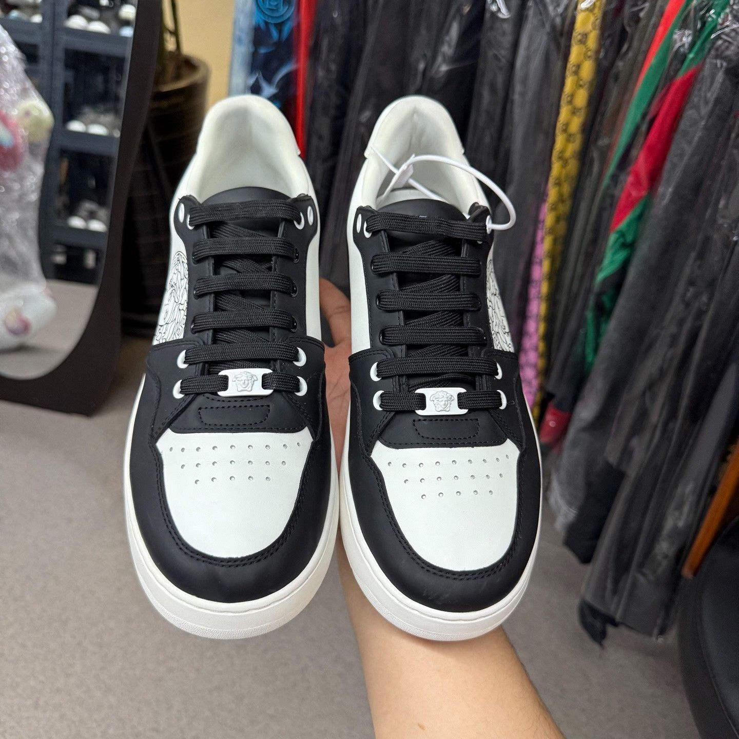Versace Versace Black Lowtop Sneakers 10 Men Size US 10 / EU 43 - 8 Thumbnail