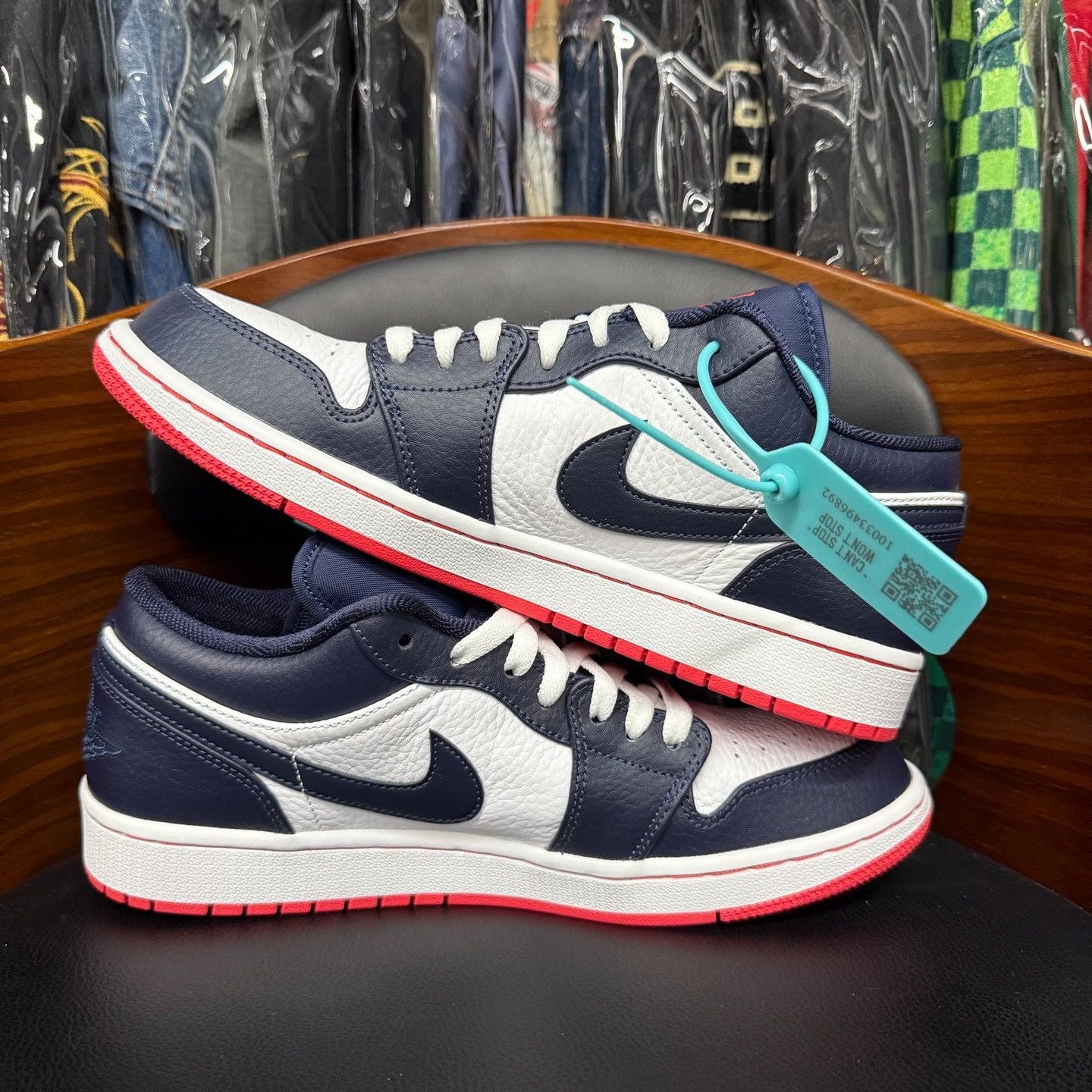 Nike Nike AJ1 Blue Lowtop Sneakers 9.5 Men Size US 9.5 / EU 42-43 - 7 Thumbnail
