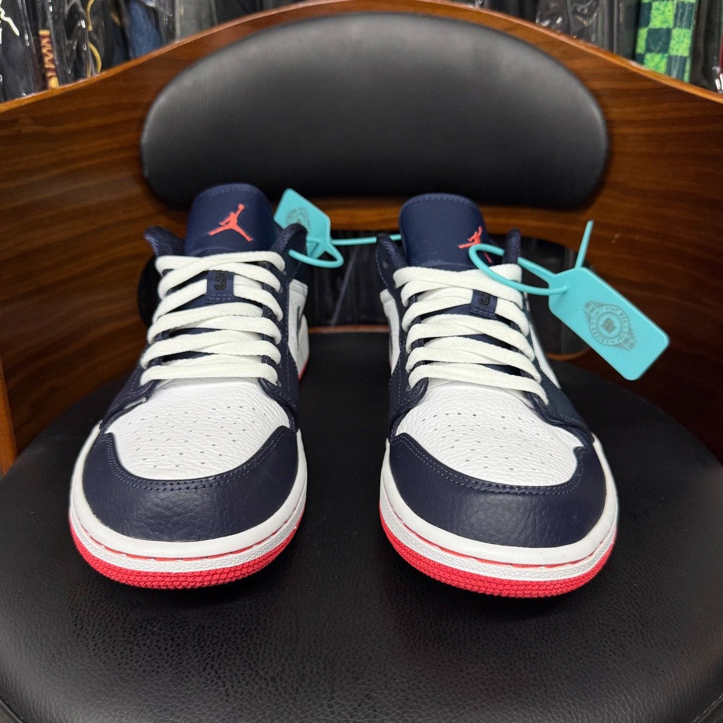 Nike Nike AJ1 Blue Lowtop Sneakers 9.5 Men Size US 9.5 / EU 42-43 - 2 Thumbnail